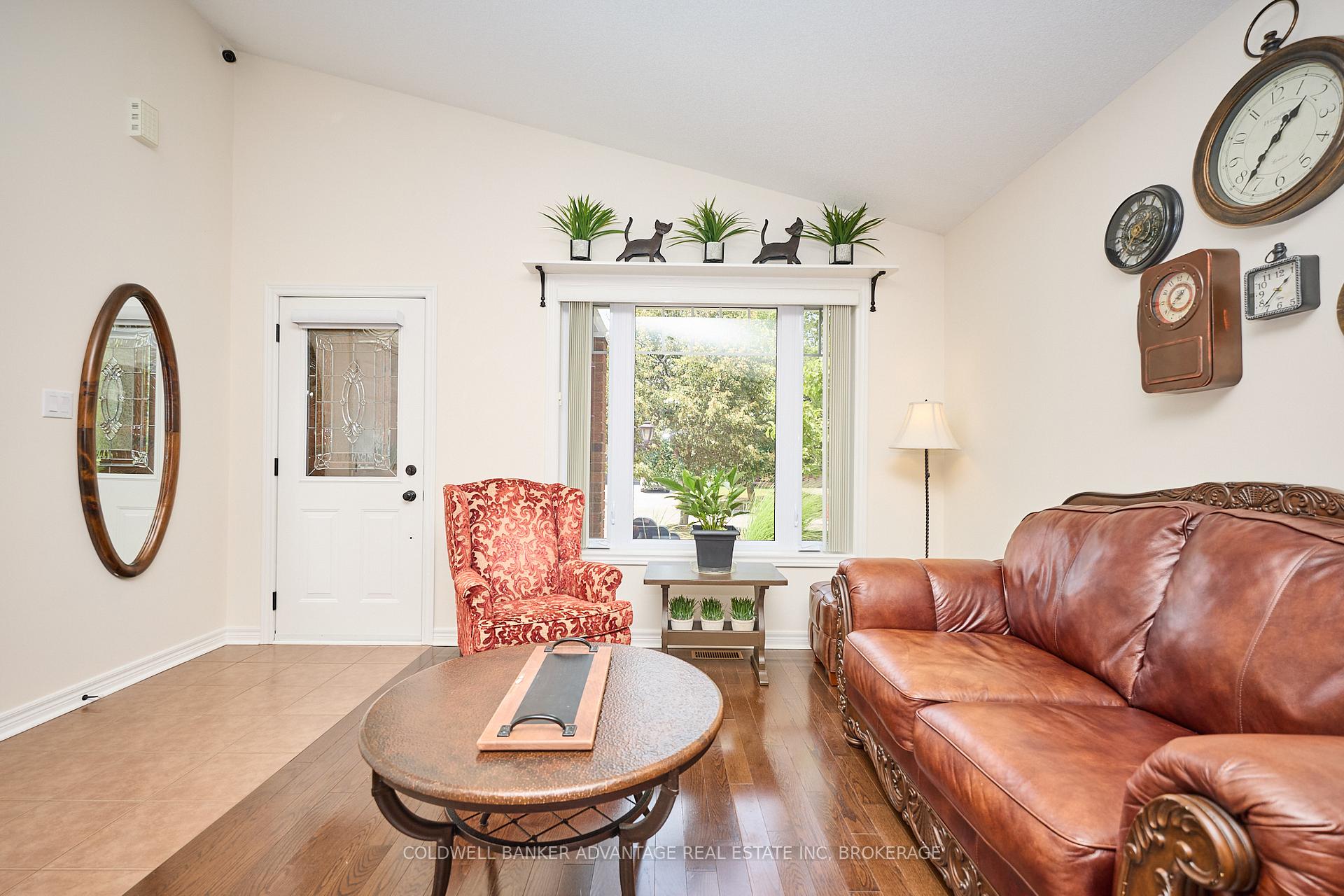 Photo 14 of 33 Tanner Drive, Pelham, Fonthill — HOMEH