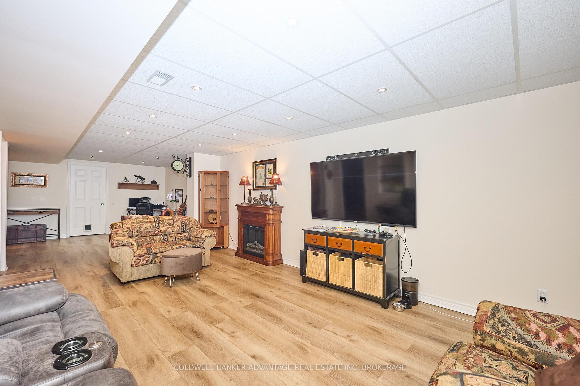 Photo 29 of 33 Tanner Drive, Pelham, Fonthill — HOMEH
