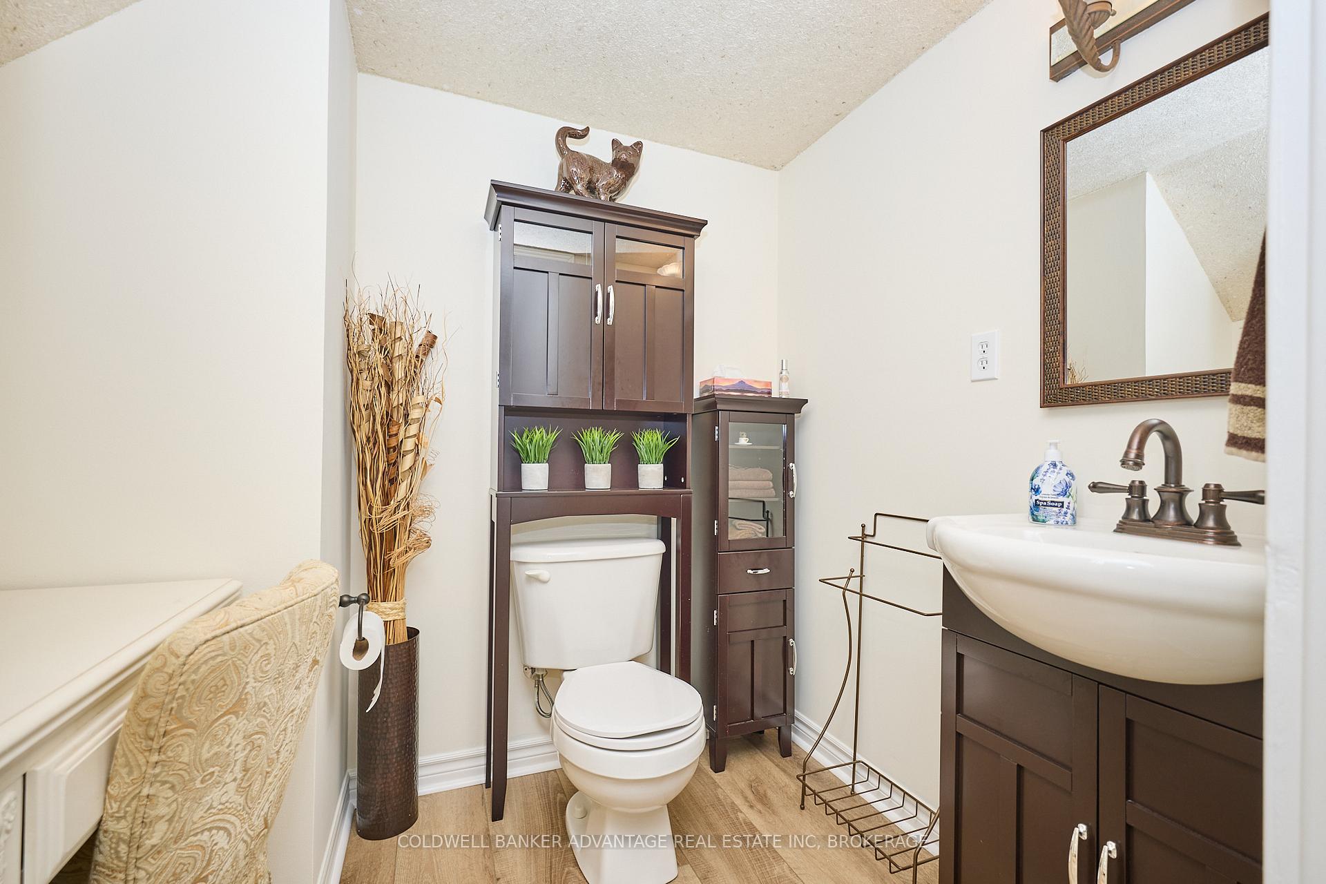 Photo 33 of 33 Tanner Drive, Pelham, Fonthill — HOMEH