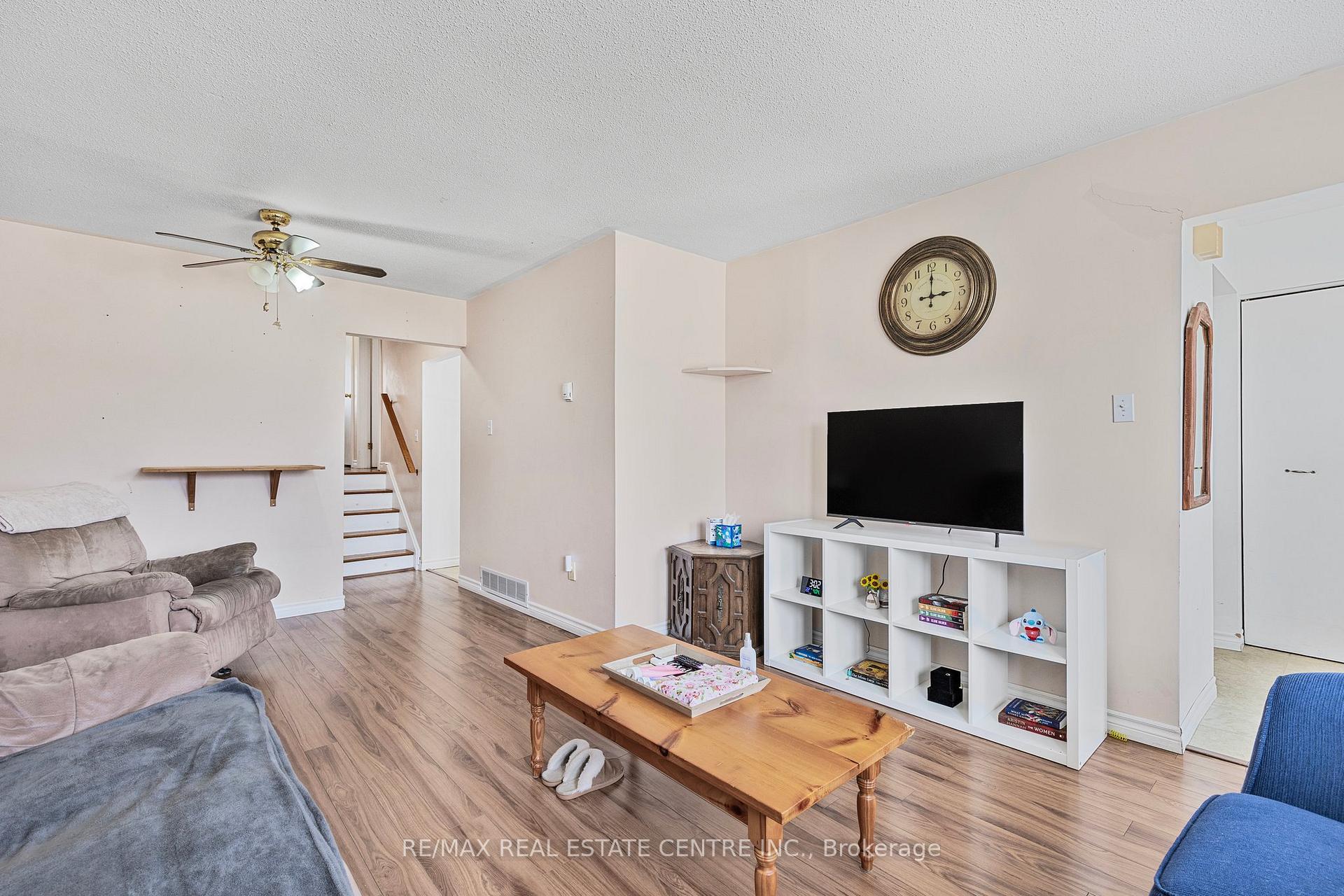 Photo 12 of 45 Madison Avenue, Orangeville — HOMEH