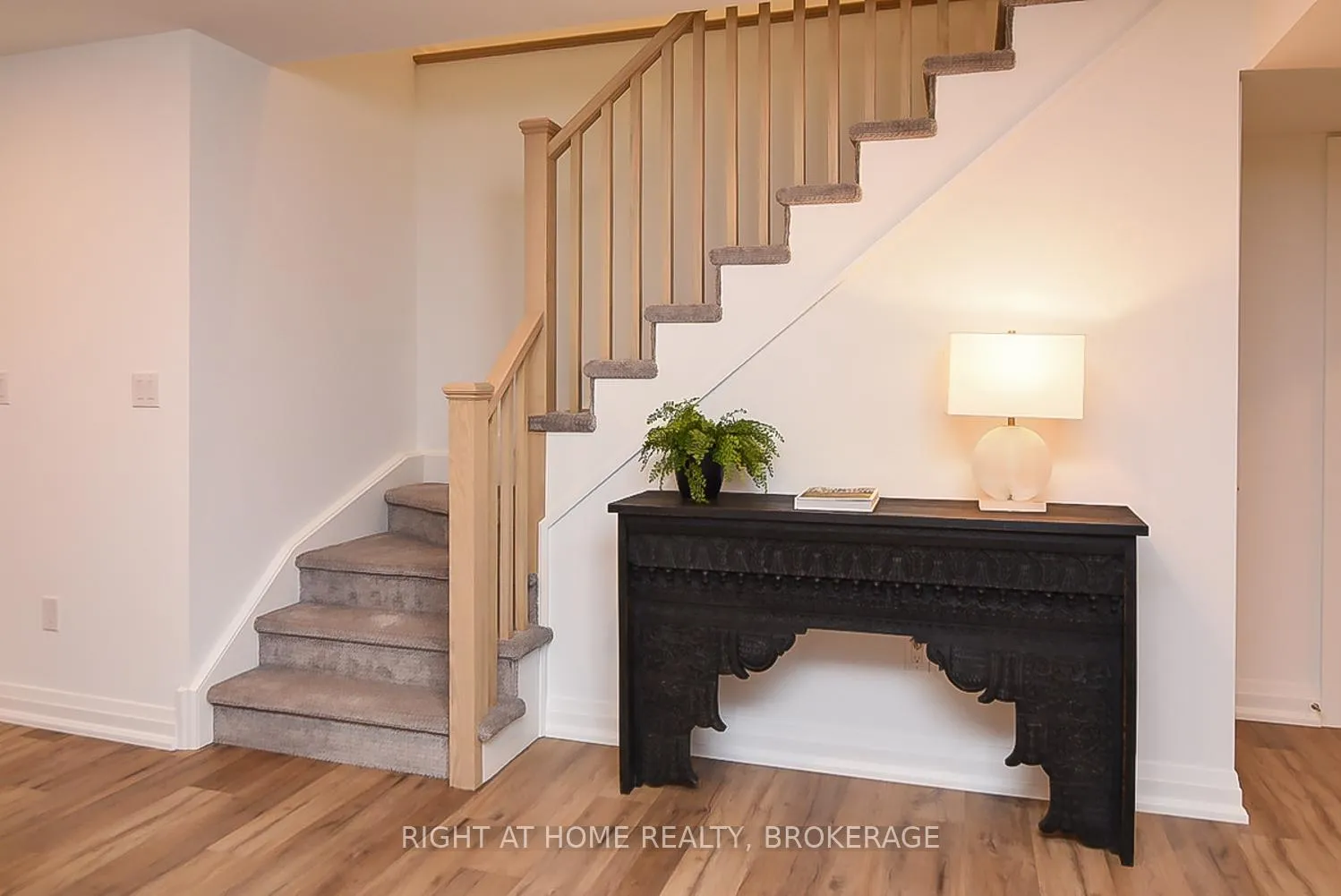Photo 22 of Unit 7, 3318 Weinbrenner Road, Niagara Falls, Chippawa — HOMEH