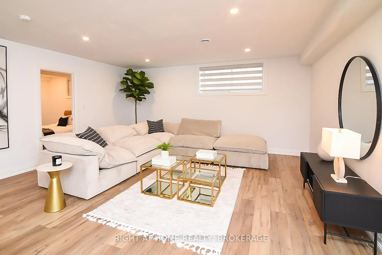 Photo 27 of Unit 7, 3318 Weinbrenner Road, Niagara Falls, Chippawa — HOMEH