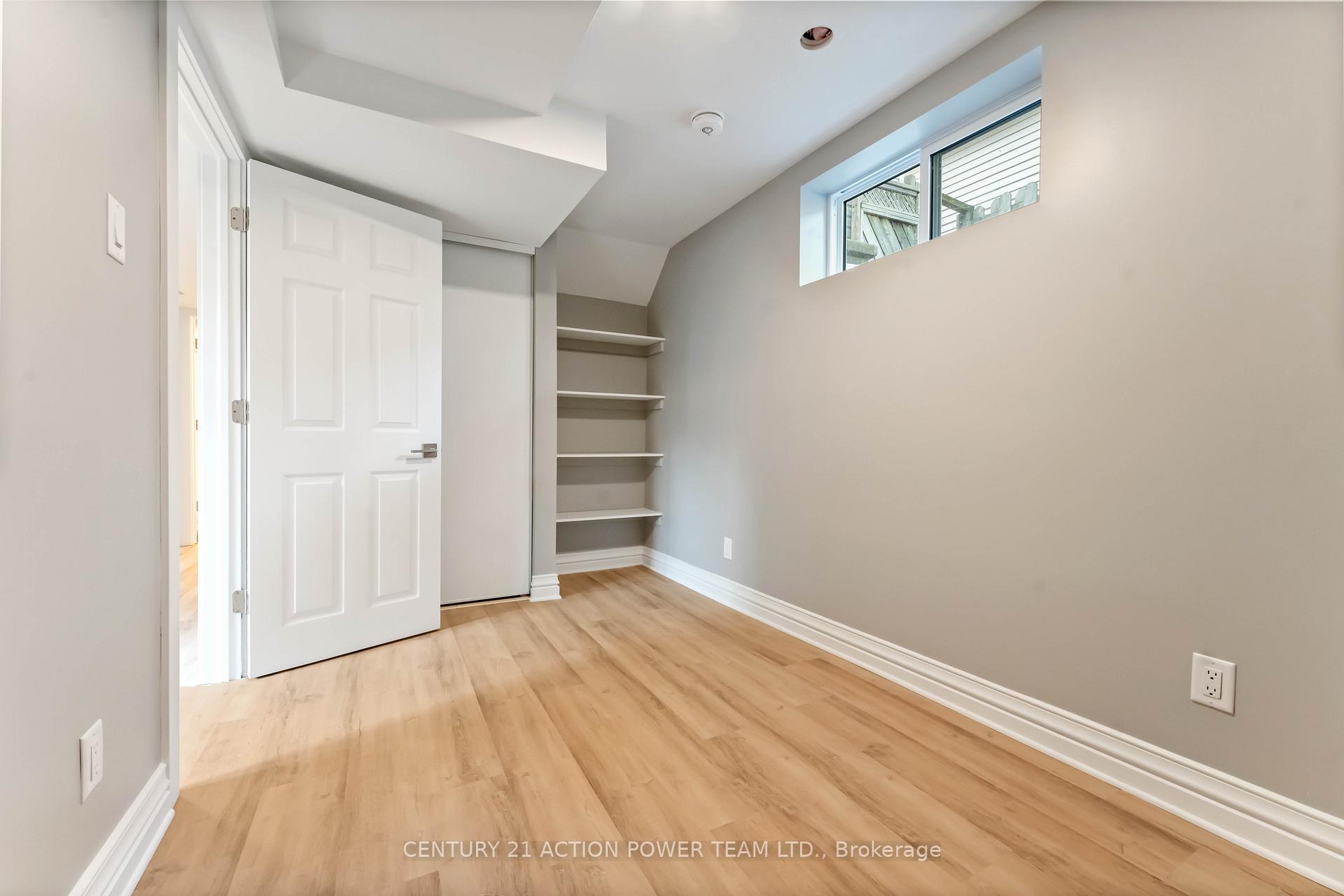 Photo 18 of Unit B, 427 Grassland Terrace, Ottawa, Queenswood Heights South — HOMEH