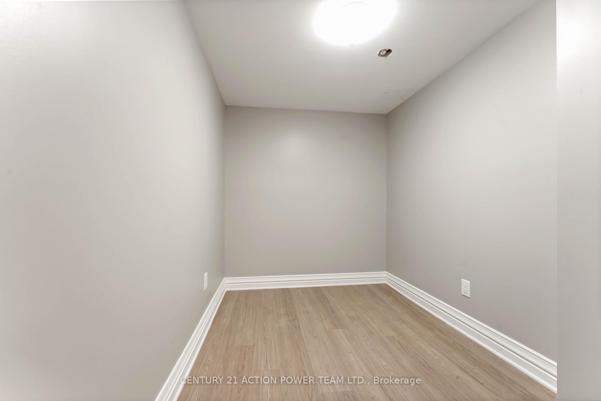 Photo 20 of Unit B, 427 Grassland Terrace, Ottawa, Queenswood Heights South — HOMEH