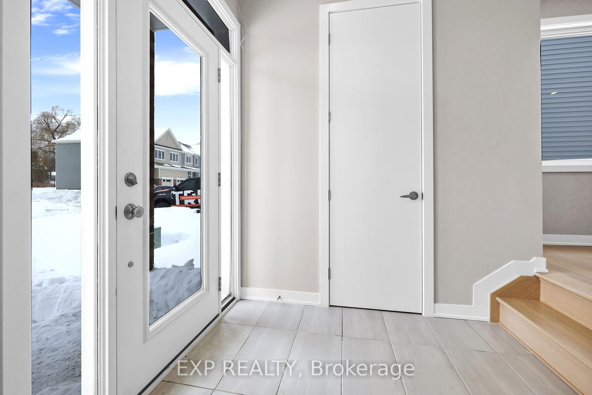 Photo 2 of 98 Pizzicato Street, Ottawa, Mer Bleue/Bradley Estates/Anderson Park — HOMEH