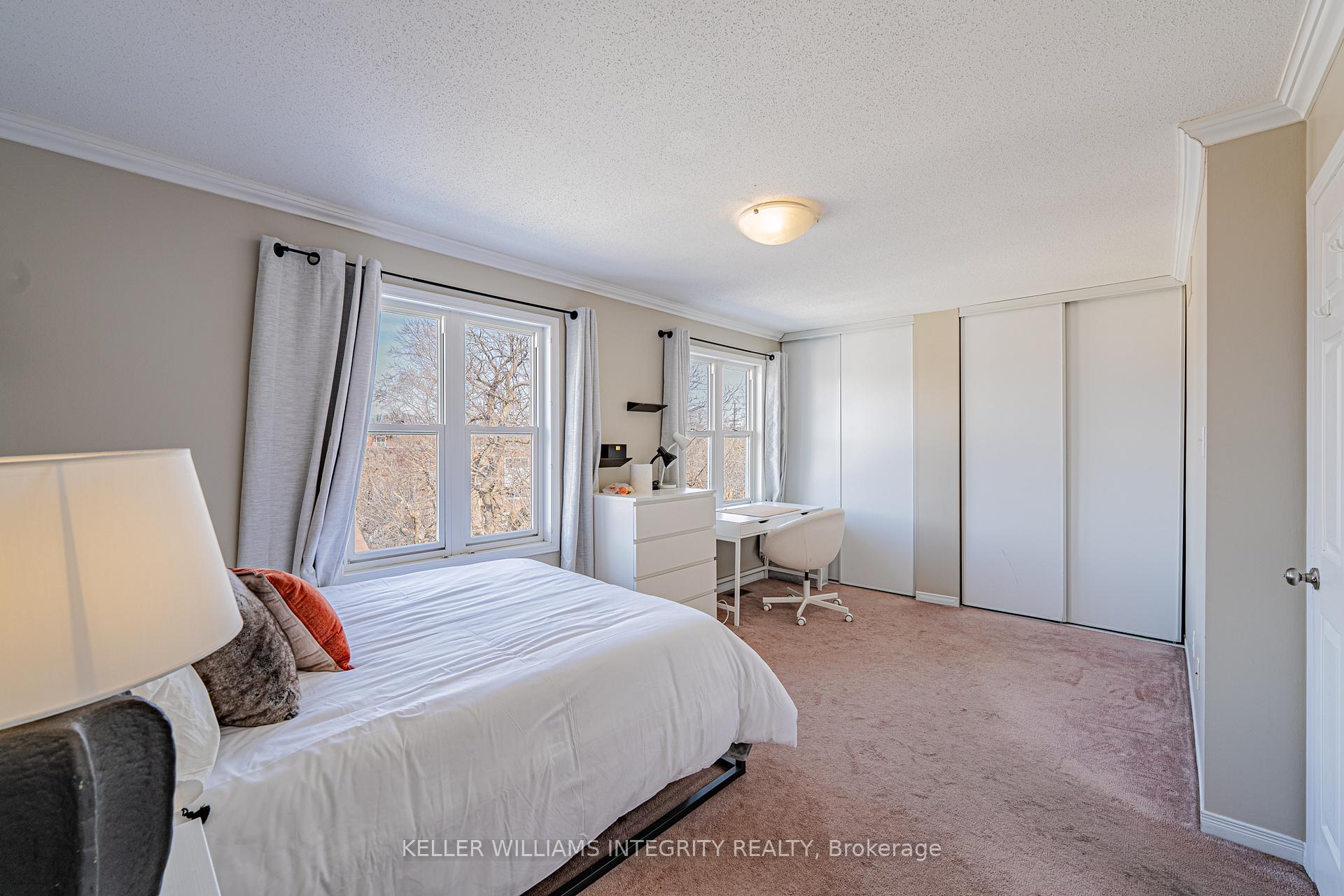 Photo 16 of 211 Arcola Lane, Ottawa, Overbrook/Castle Heights — HOMEH