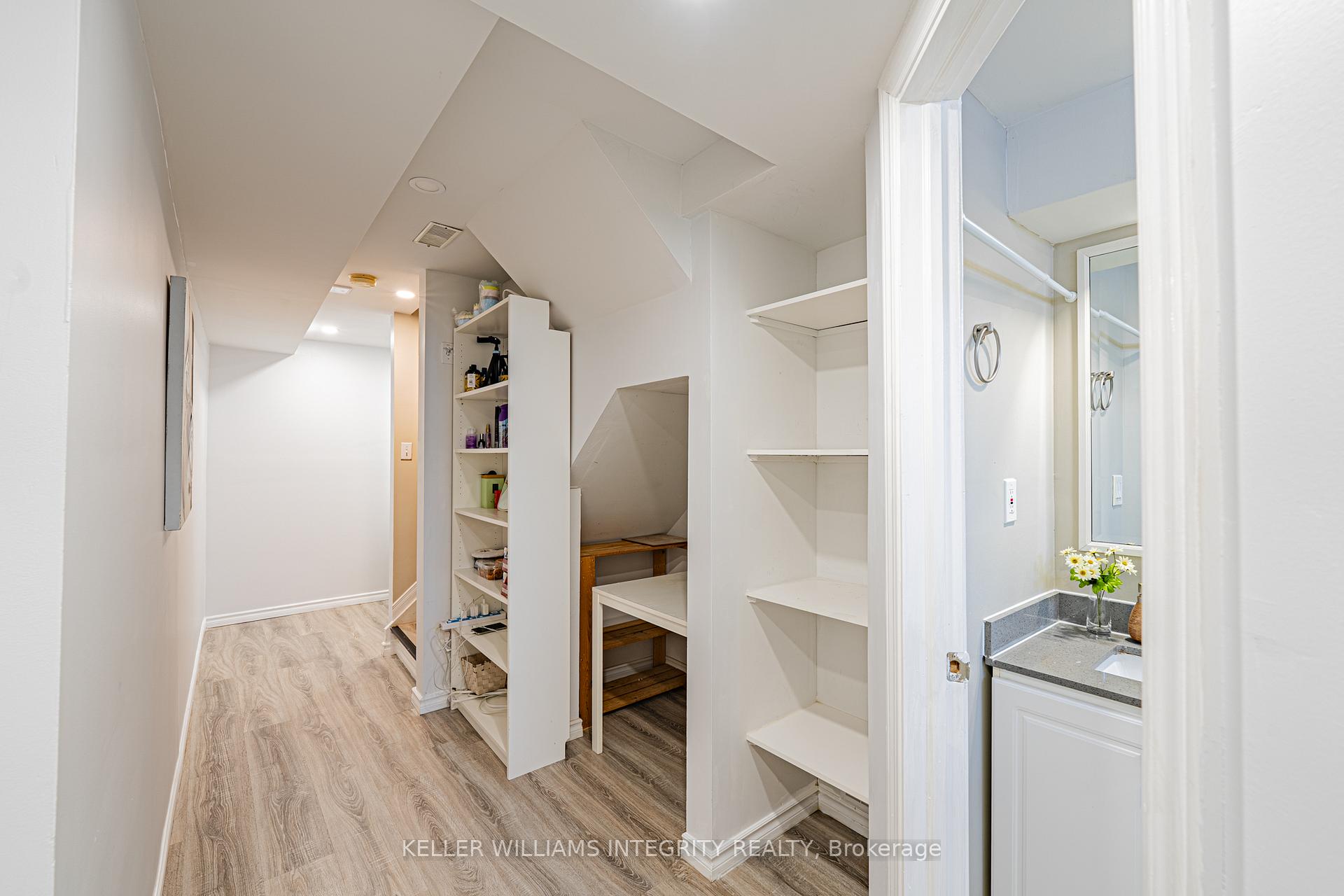 Photo 24 of 211 Arcola Lane, Ottawa, Overbrook/Castle Heights — HOMEH