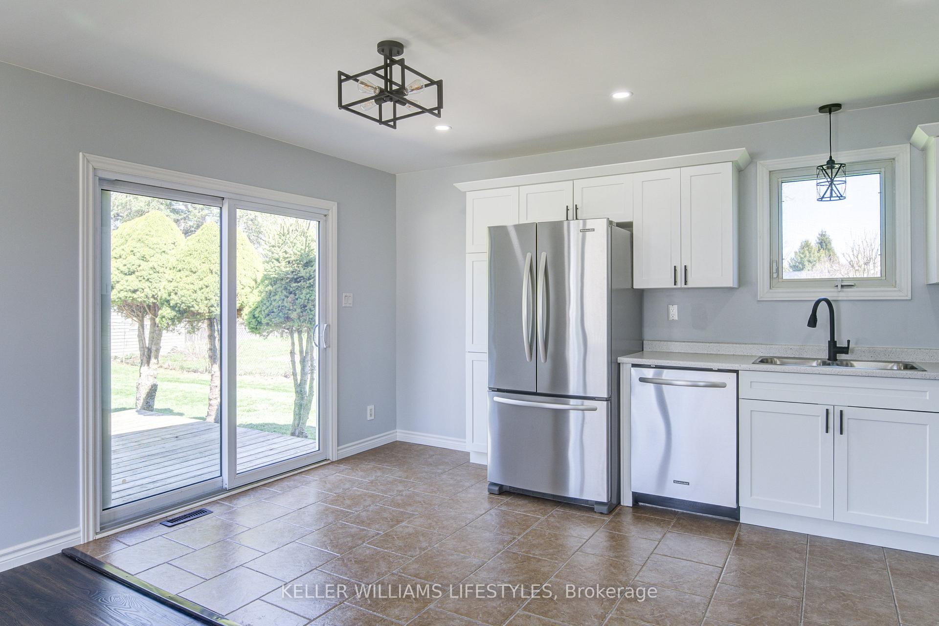 Photo 14 of 262 Delaware Street, North Middlesex, Parkhill — HOMEH