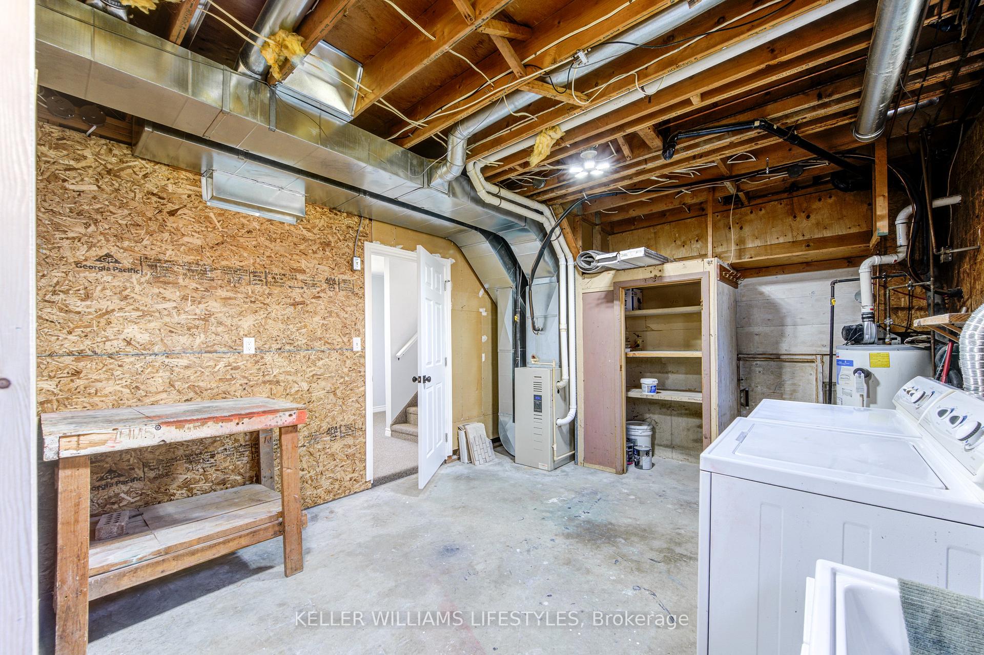 Photo 30 of 262 Delaware Street, North Middlesex, Parkhill — HOMEH