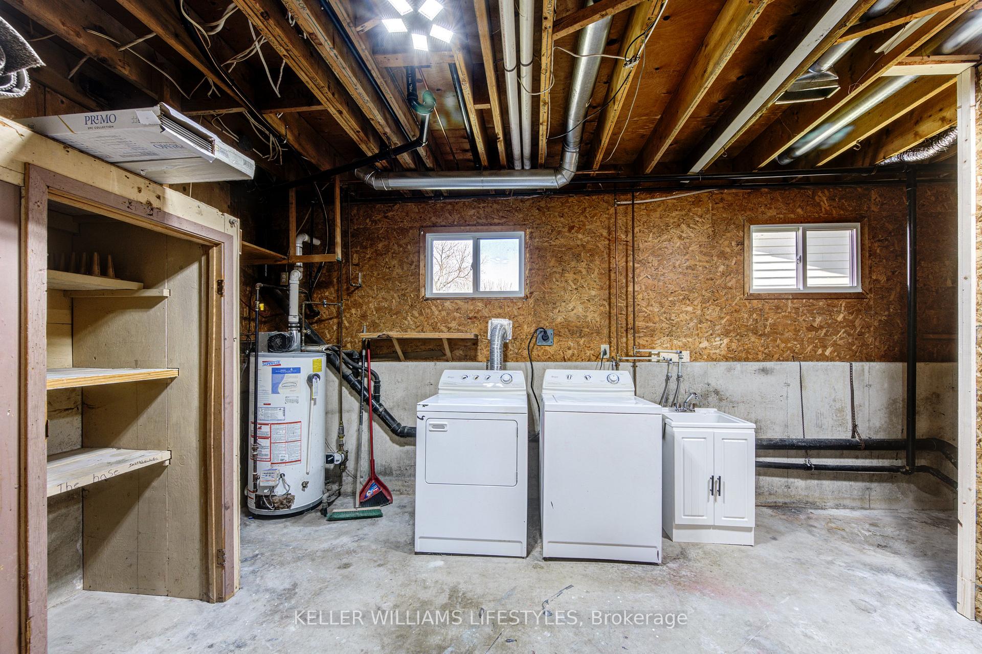 Photo 31 of 262 Delaware Street, North Middlesex, Parkhill — HOMEH