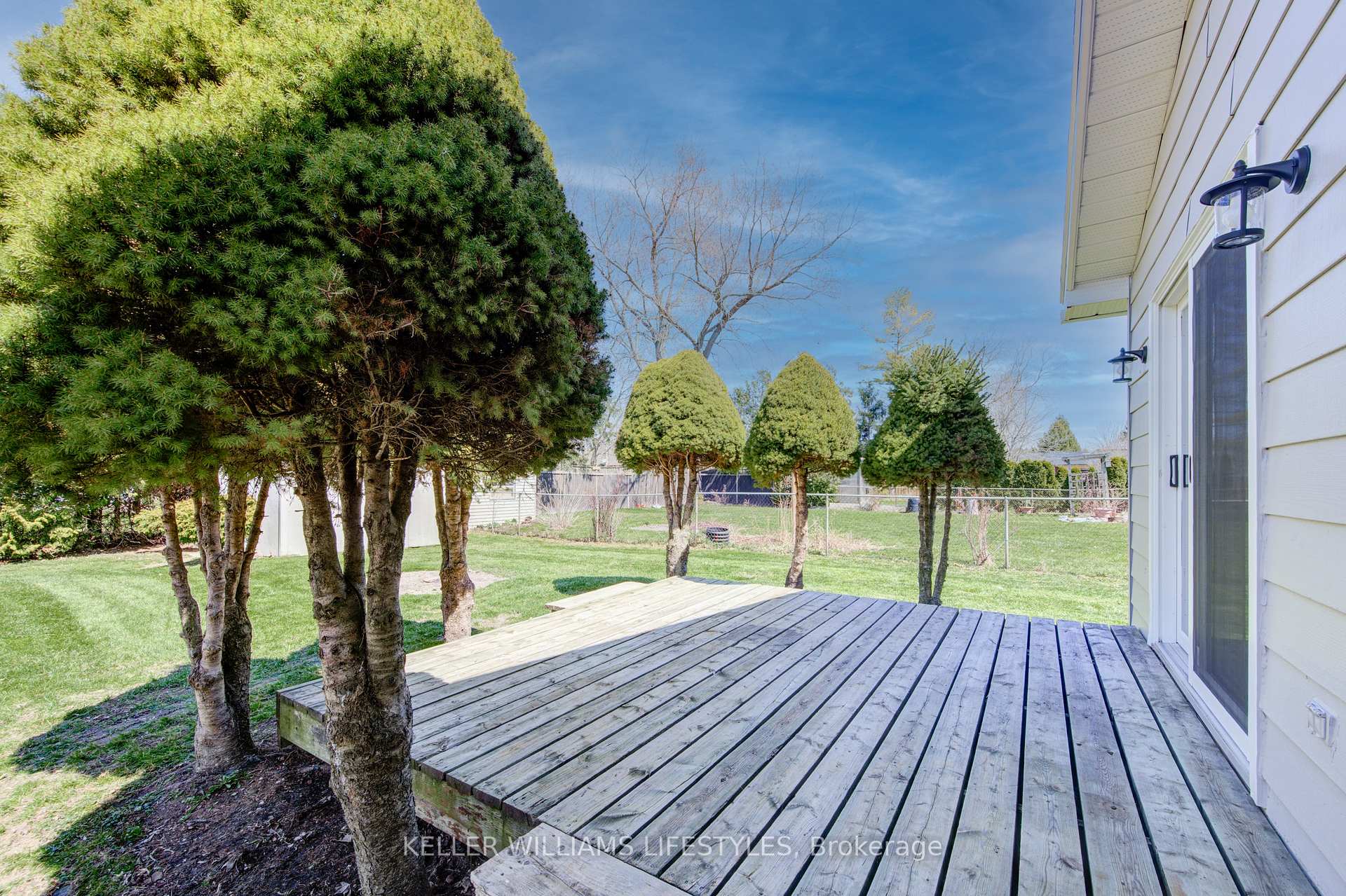 Photo 32 of 262 Delaware Street, North Middlesex, Parkhill — HOMEH