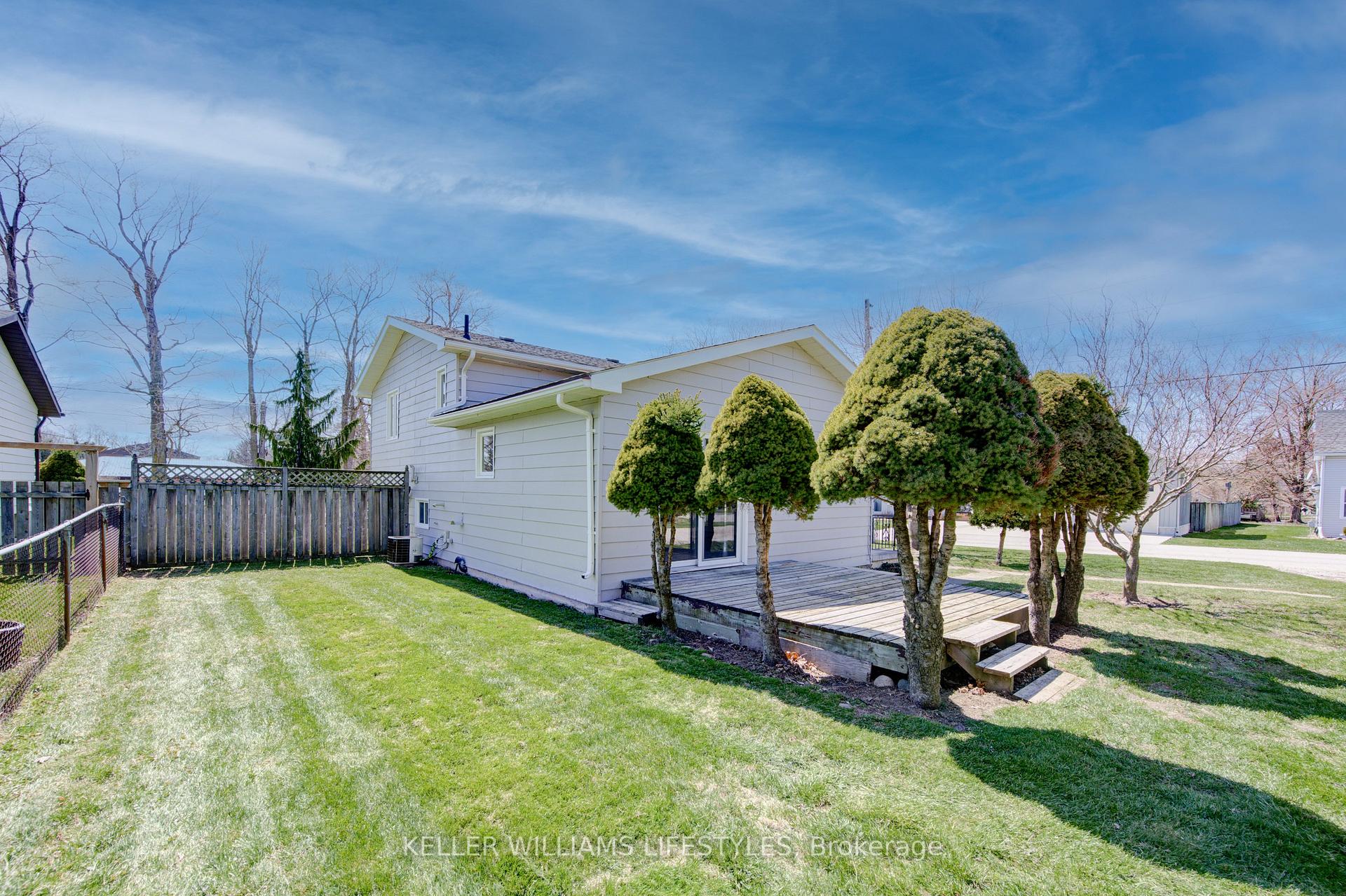 Photo 33 of 262 Delaware Street, North Middlesex, Parkhill — HOMEH