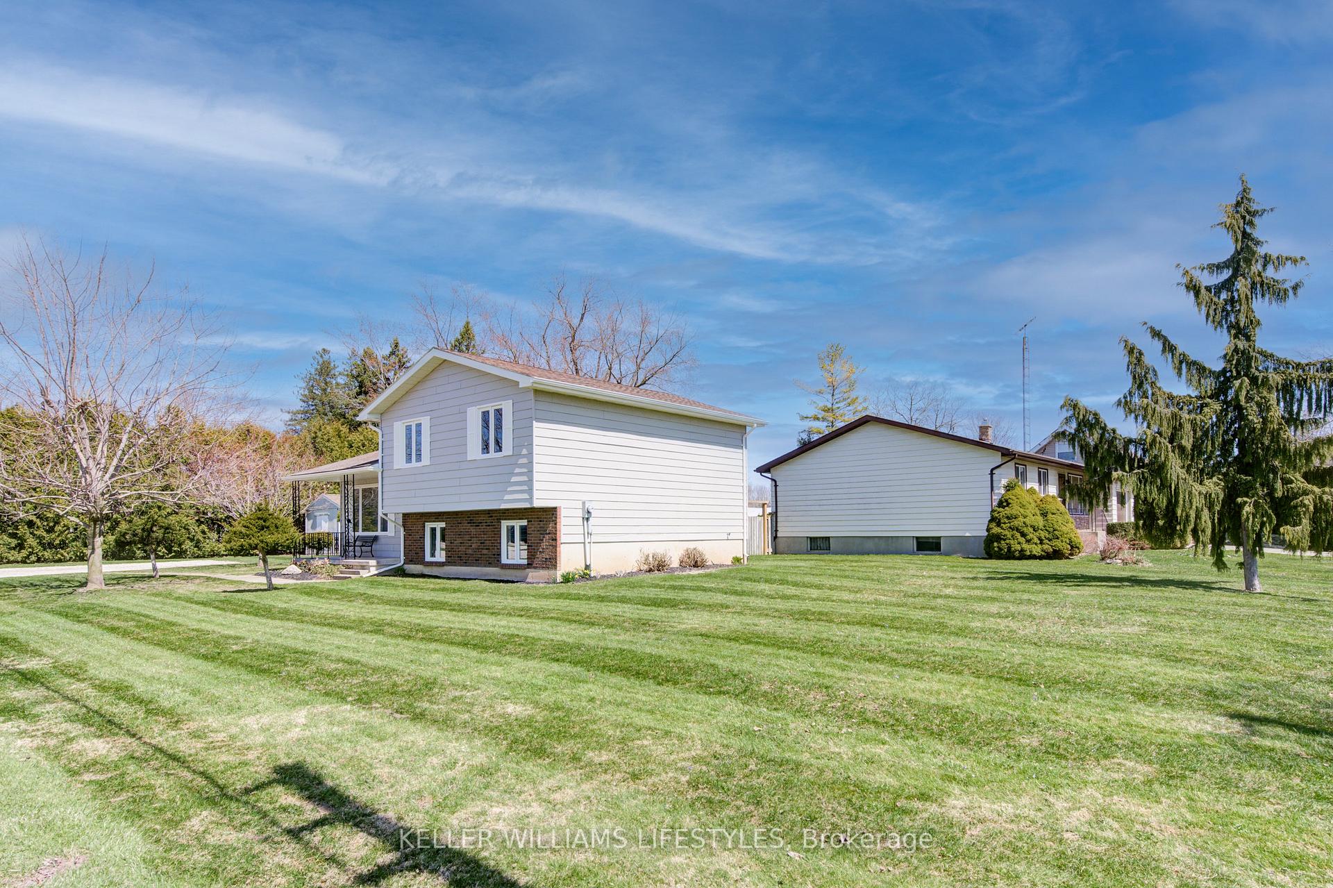 Photo 37 of 262 Delaware Street, North Middlesex, Parkhill — HOMEH