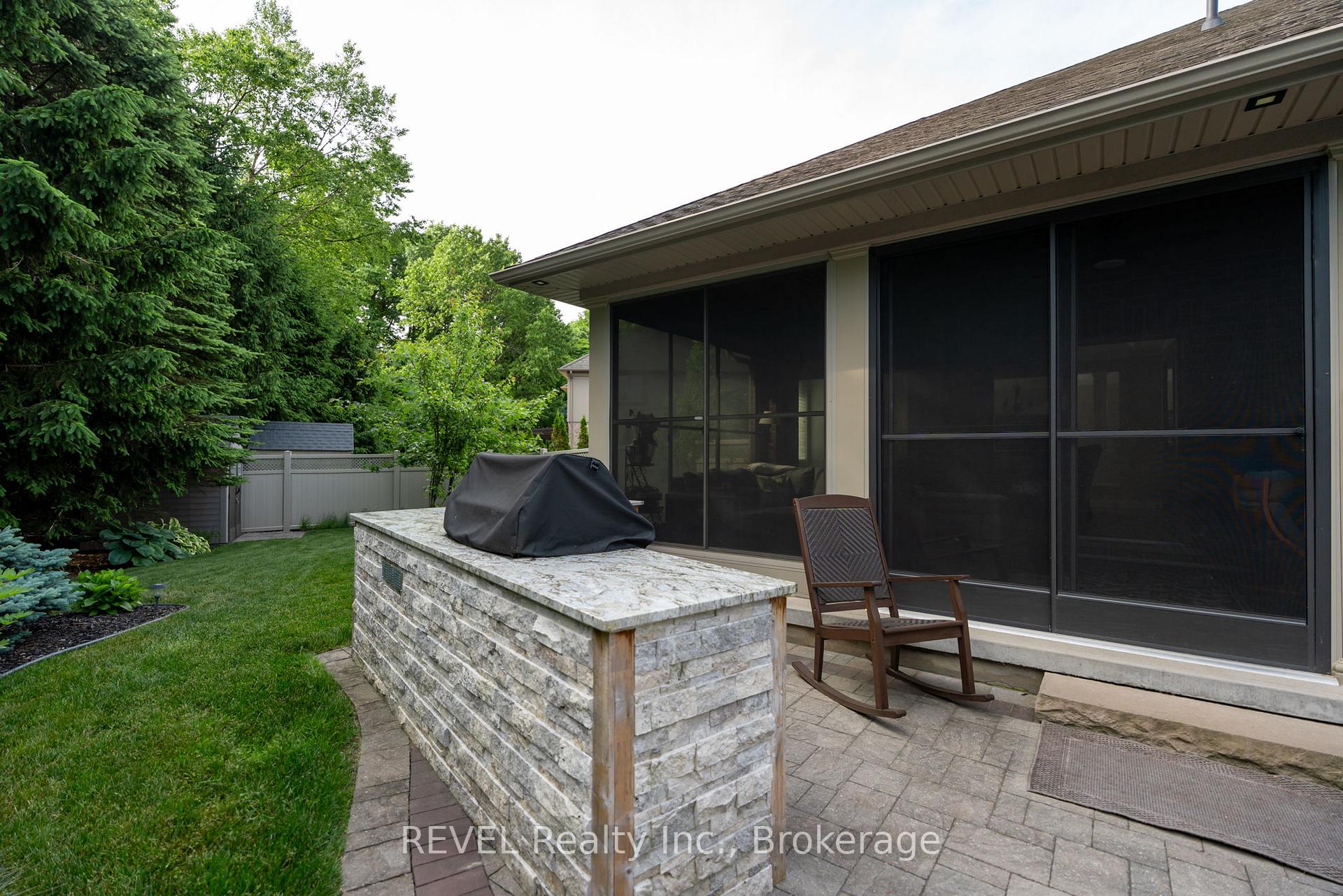 Photo 39 of 9 Brondi's Lane, Pelham, Fonthill — HOMEH