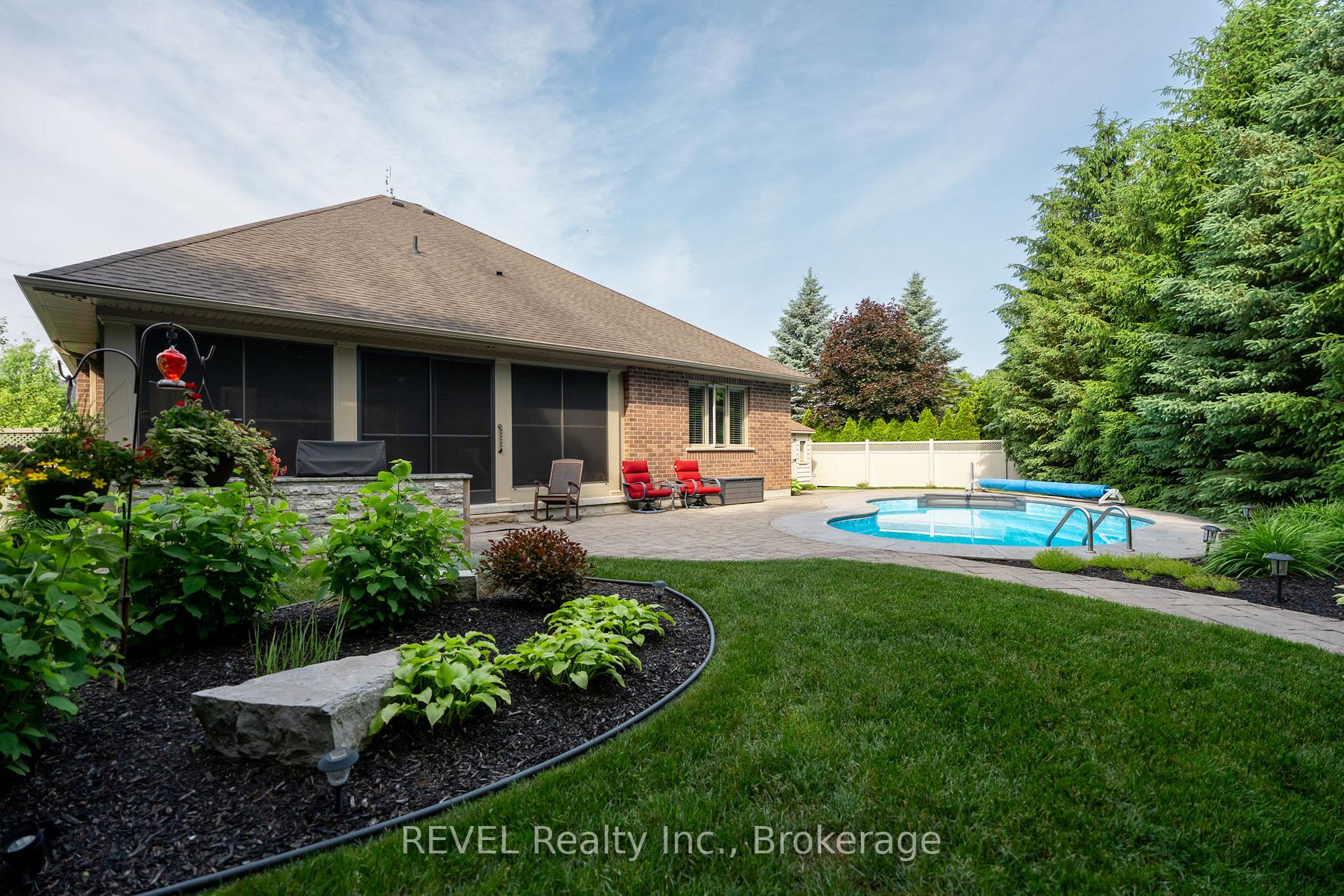 Photo 42 of 9 Brondi's Lane, Pelham, Fonthill — HOMEH
