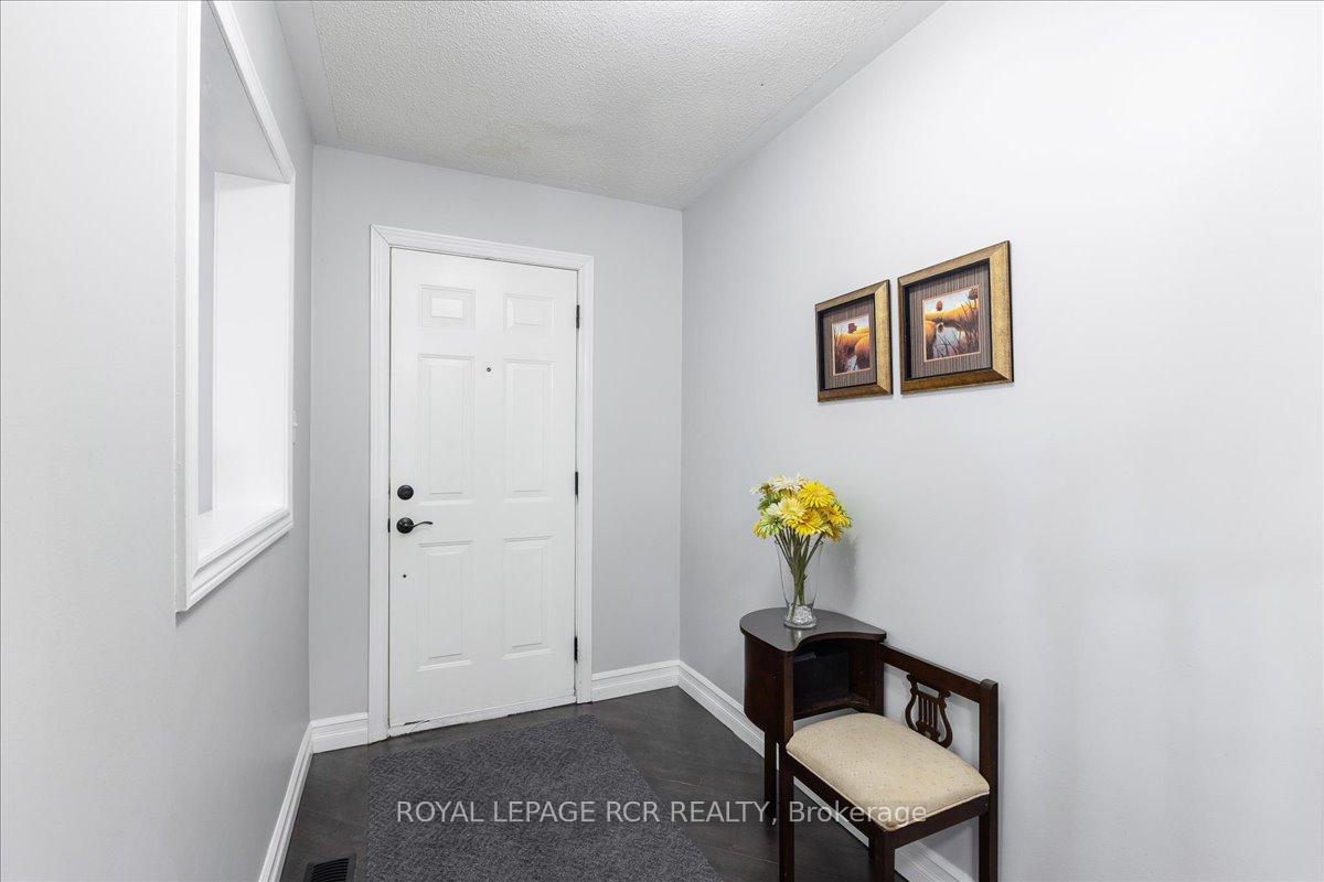 Photo 4 of 244 Howard Crescent, Orangeville — HOMEH