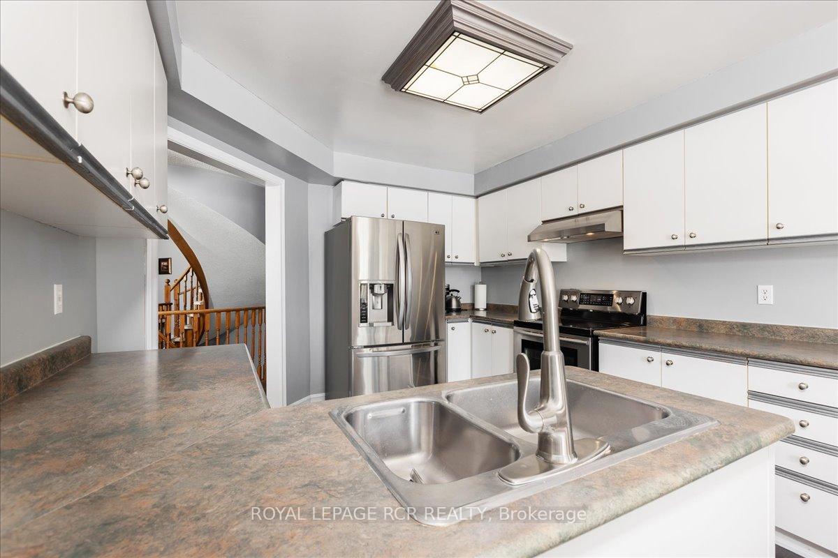 Photo 16 of 244 Howard Crescent, Orangeville — HOMEH