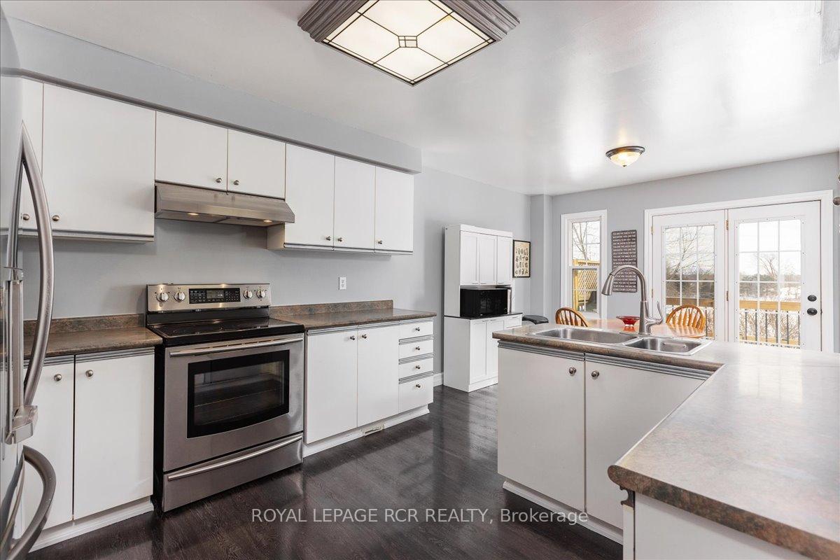 Photo 18 of 244 Howard Crescent, Orangeville — HOMEH