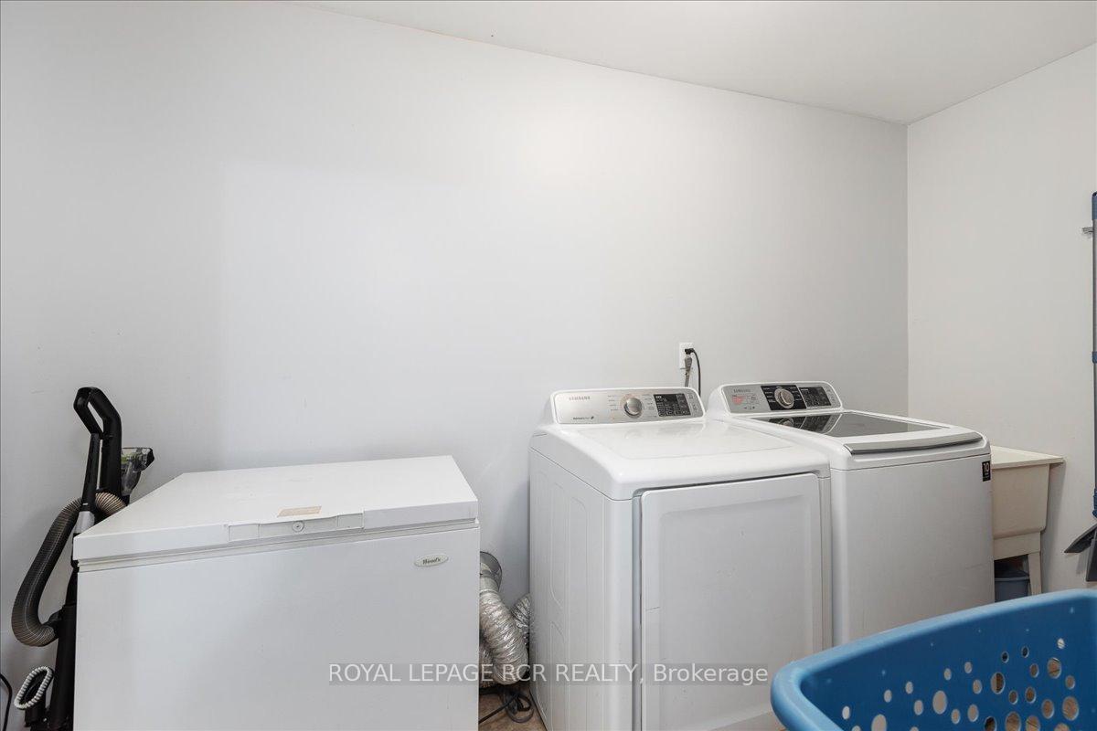 Photo 20 of 244 Howard Crescent, Orangeville — HOMEH