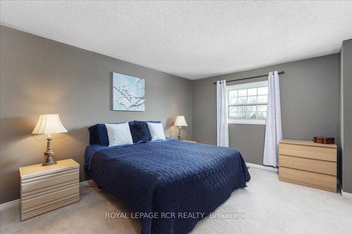 Photo 23 of 244 Howard Crescent, Orangeville — HOMEH