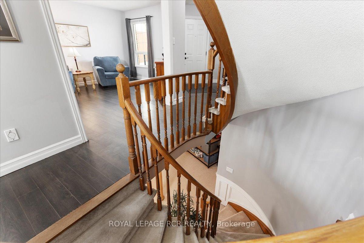 Photo 32 of 244 Howard Crescent, Orangeville — HOMEH