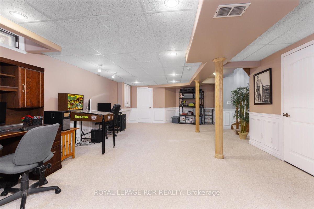 Photo 36 of 244 Howard Crescent, Orangeville — HOMEH