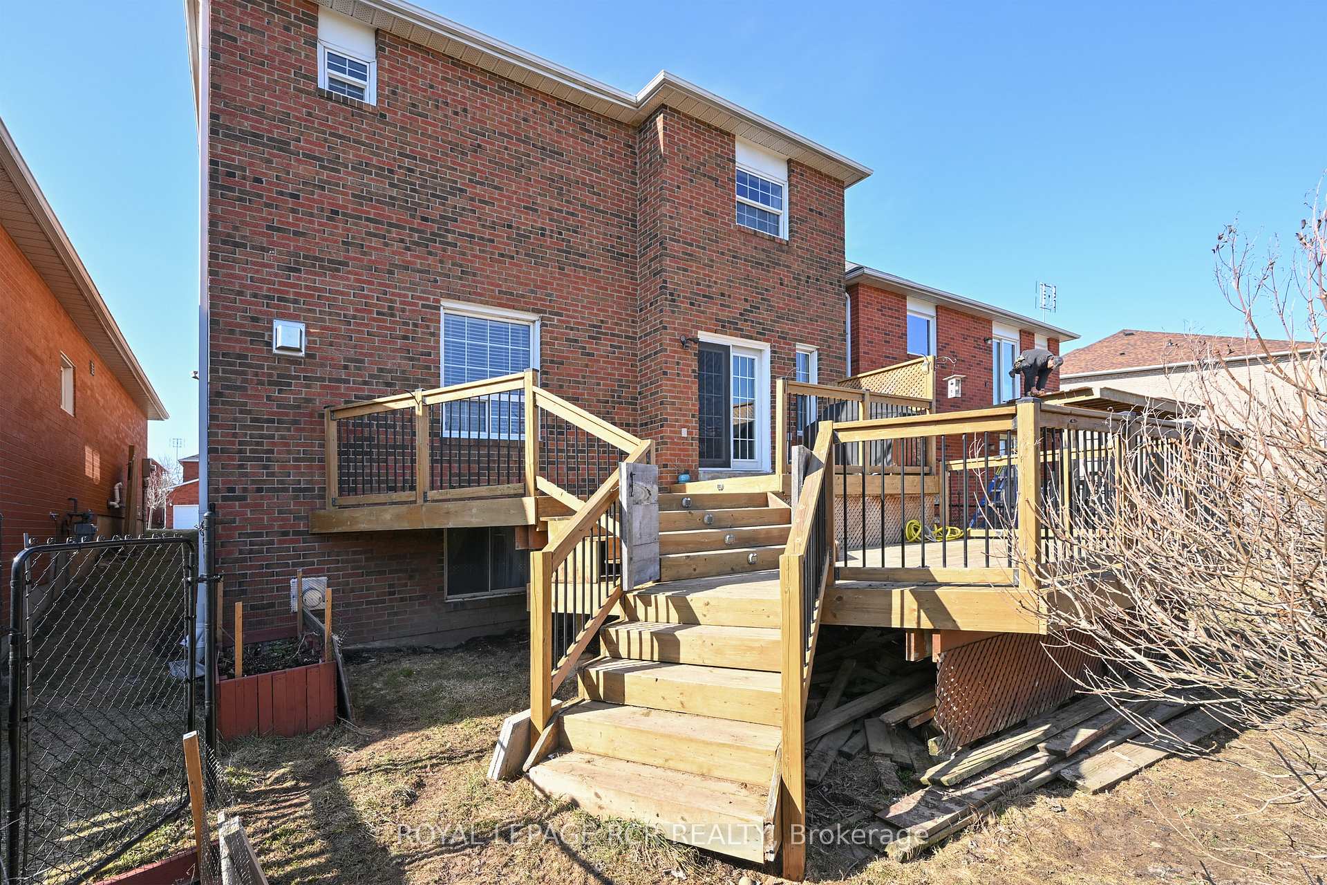 Photo 38 of 244 Howard Crescent, Orangeville — HOMEH