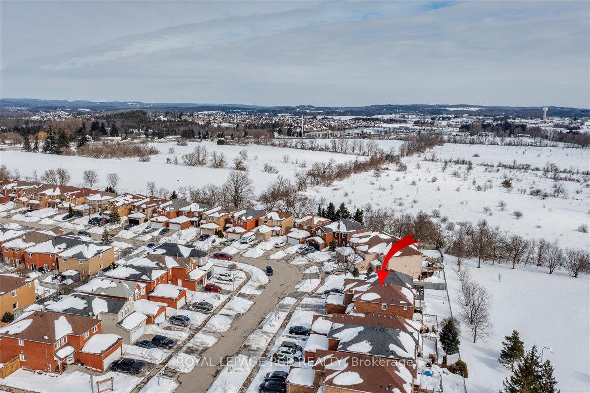 Photo 41 of 244 Howard Crescent, Orangeville — HOMEH