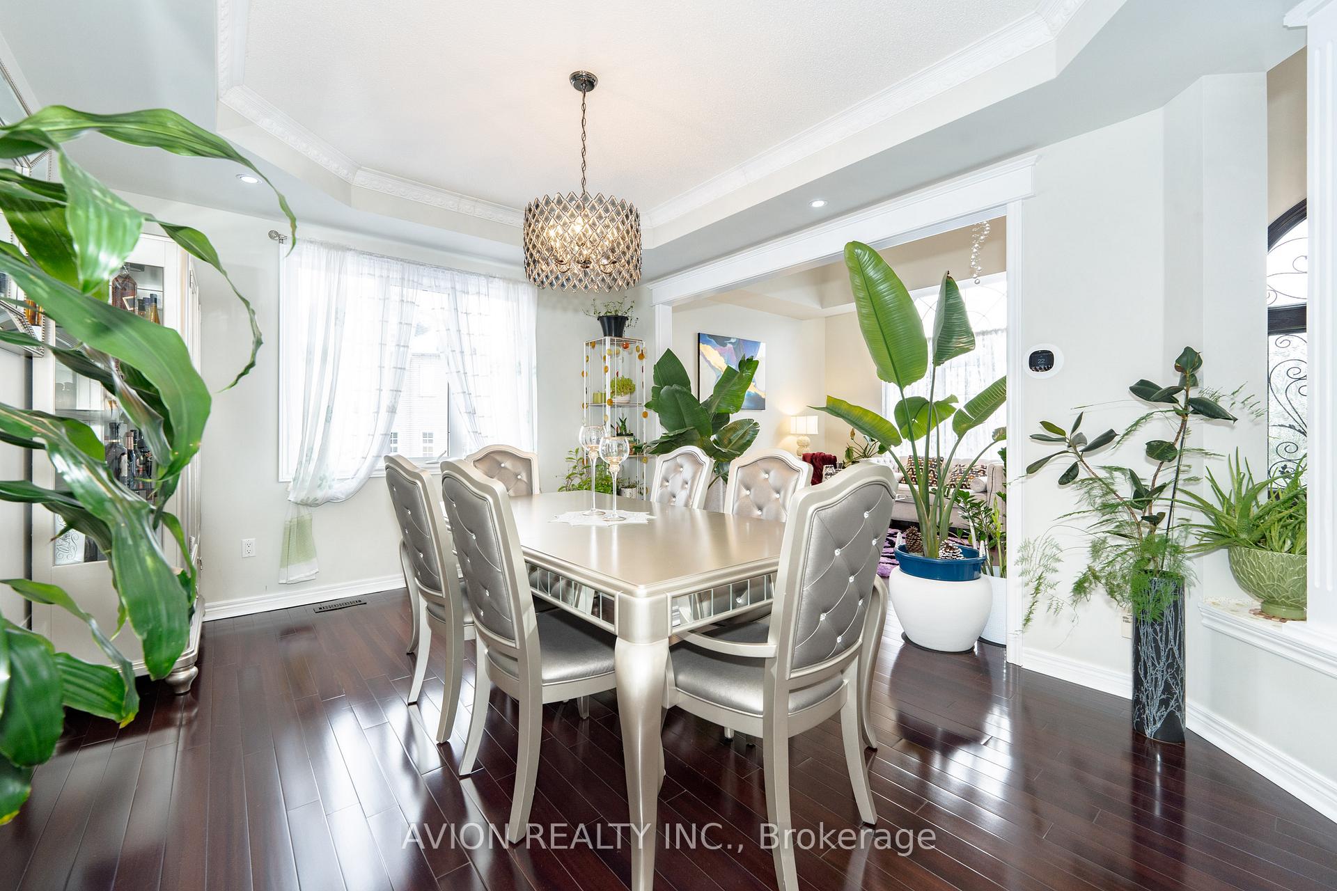 Photo 7 of 116 Boxwood Crescent, Markham, Rouge Fairways — HOMEH