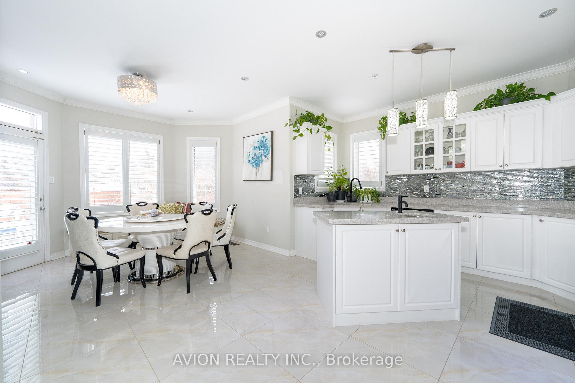 Photo 10 of 116 Boxwood Crescent, Markham, Rouge Fairways — HOMEH