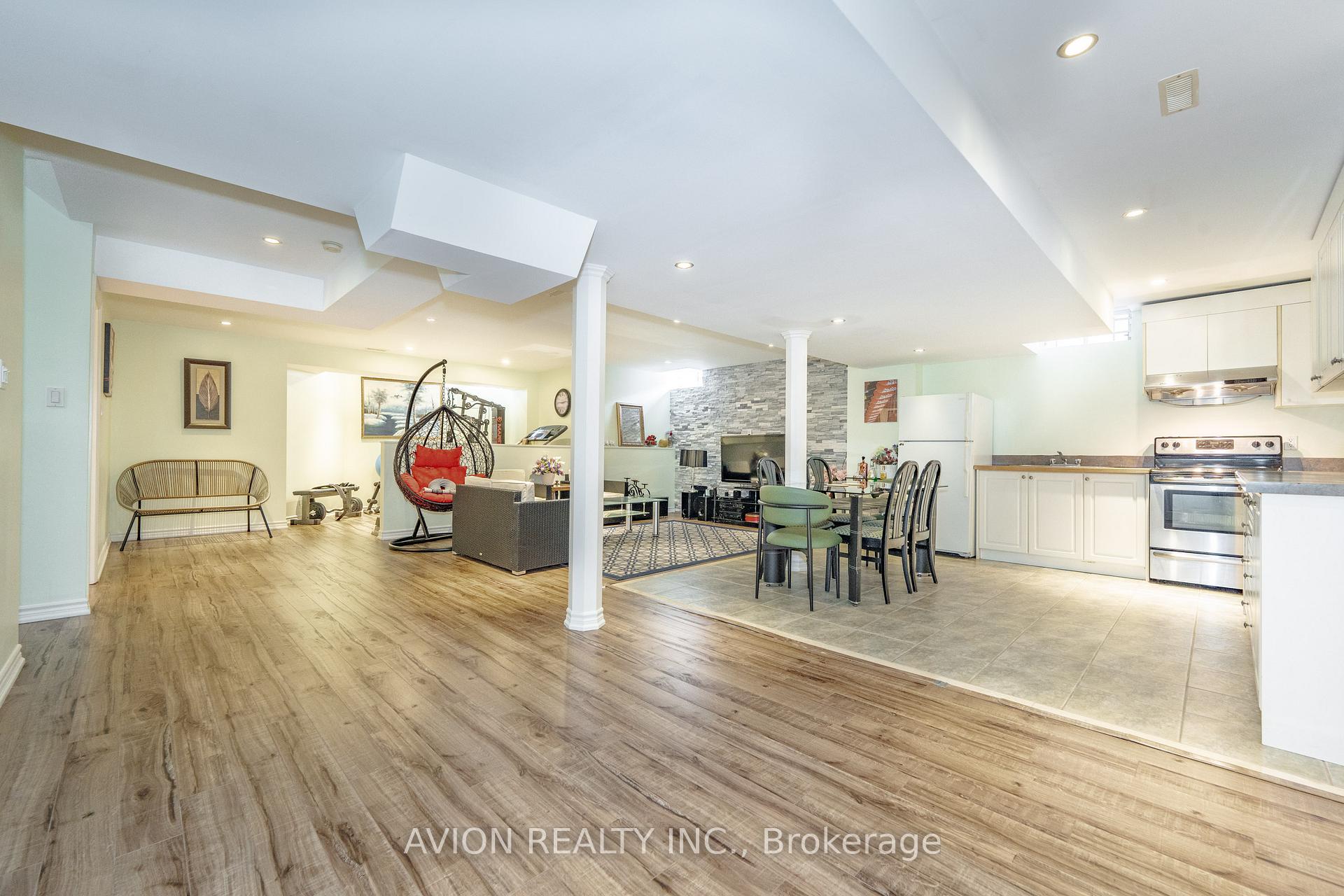 Photo 29 of 116 Boxwood Crescent, Markham, Rouge Fairways — HOMEH