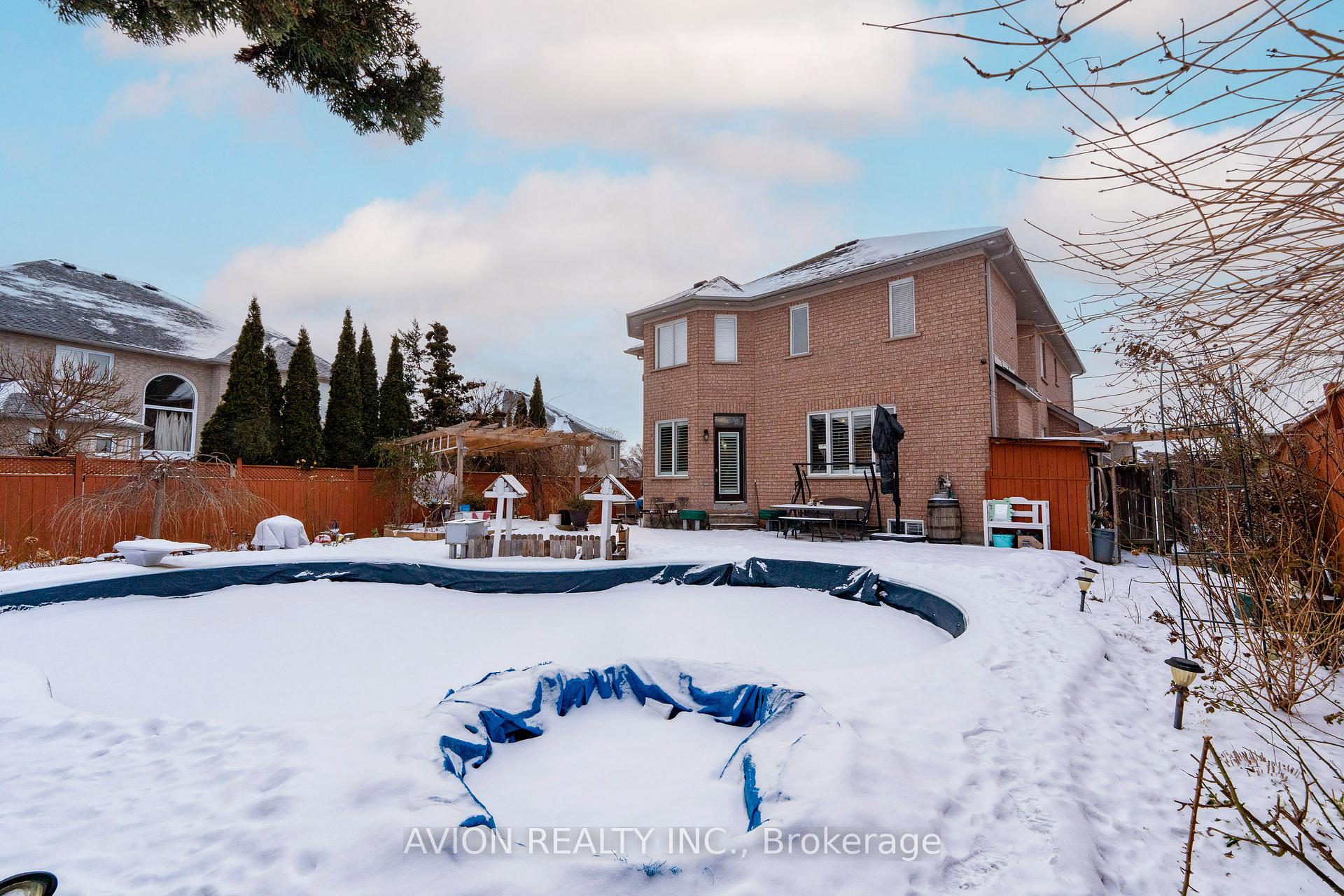 Photo 37 of 116 Boxwood Crescent, Markham, Rouge Fairways — HOMEH