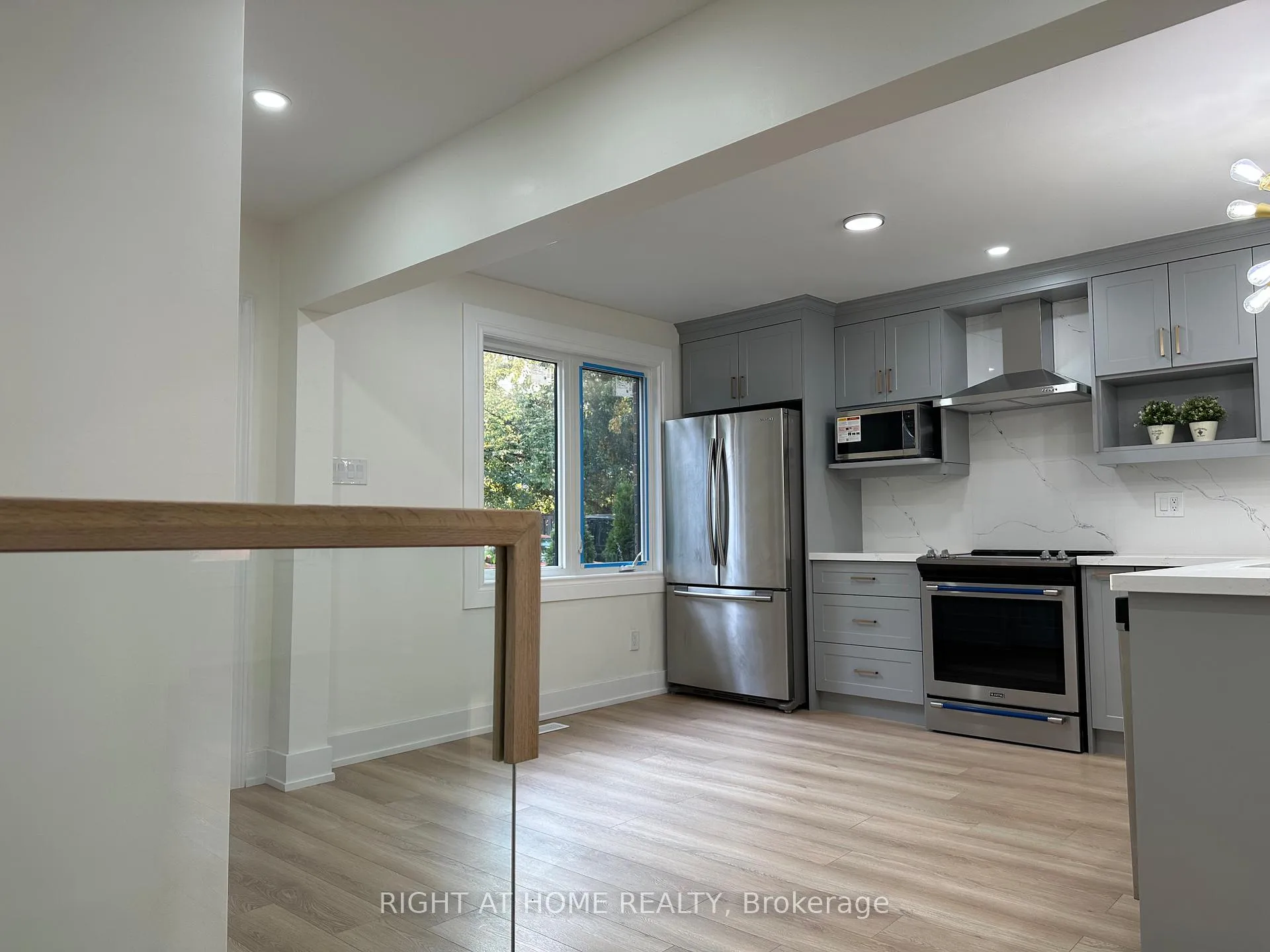 Photo 16 of 210 Dearborn Avenue, Oshawa, O'Neill — HOMEH