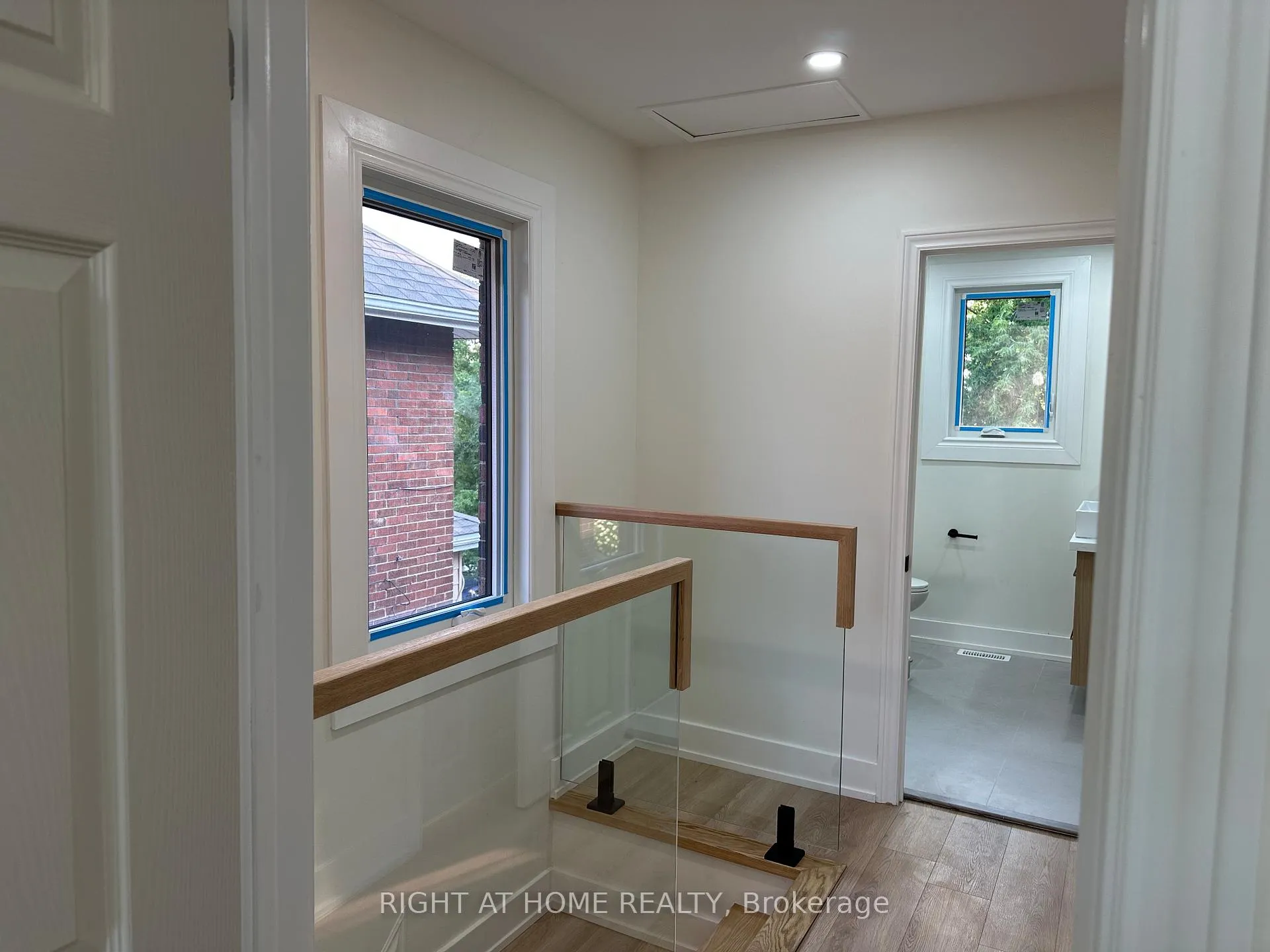Photo 23 of 210 Dearborn Avenue, Oshawa, O'Neill — HOMEH