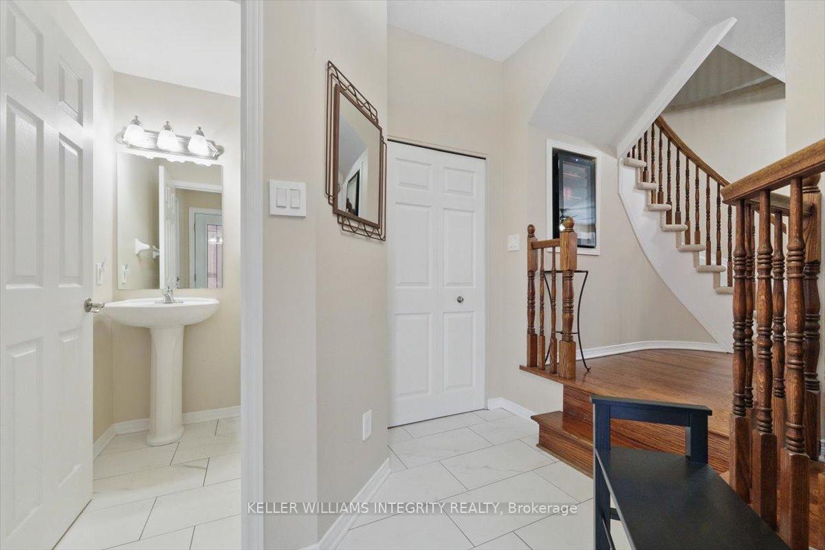 Photo 4 of 180 Carwood Circle, Ottawa, Carson Meadows — HOMEH