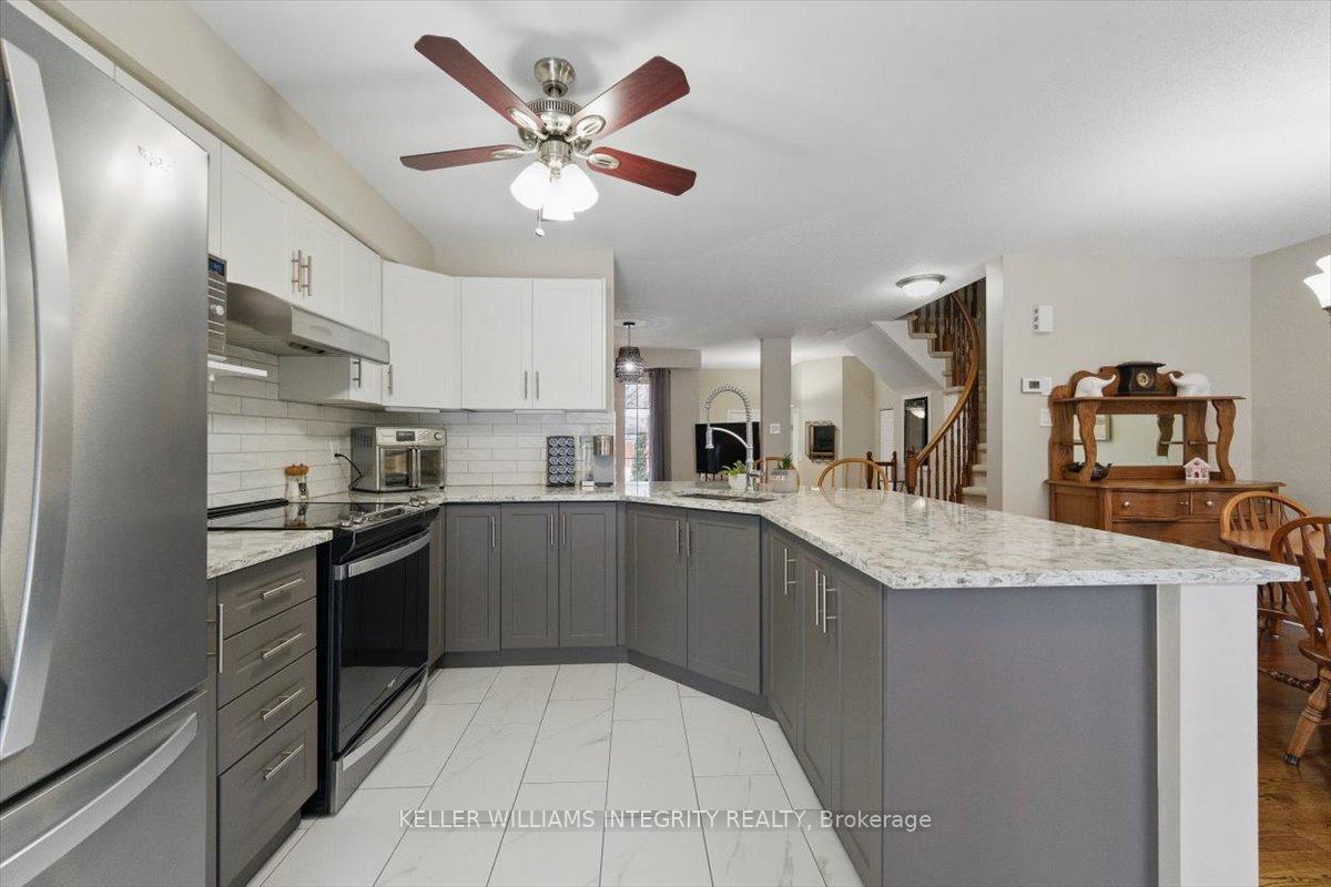 Photo 12 of 180 Carwood Circle, Ottawa, Carson Meadows — HOMEH