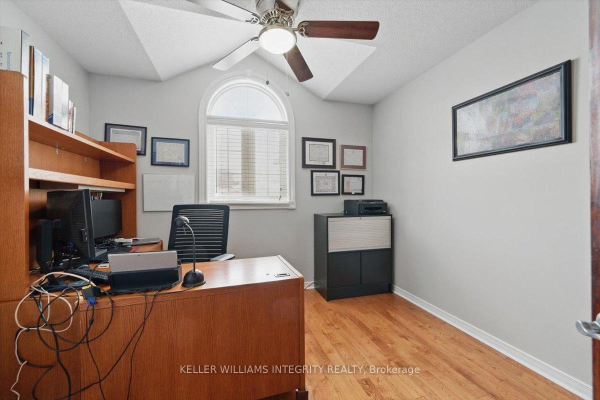 Photo 24 of 180 Carwood Circle, Ottawa, Carson Meadows — HOMEH