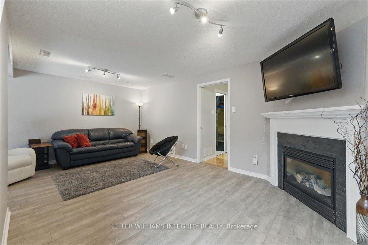 Photo 26 of 180 Carwood Circle, Ottawa, Carson Meadows — HOMEH