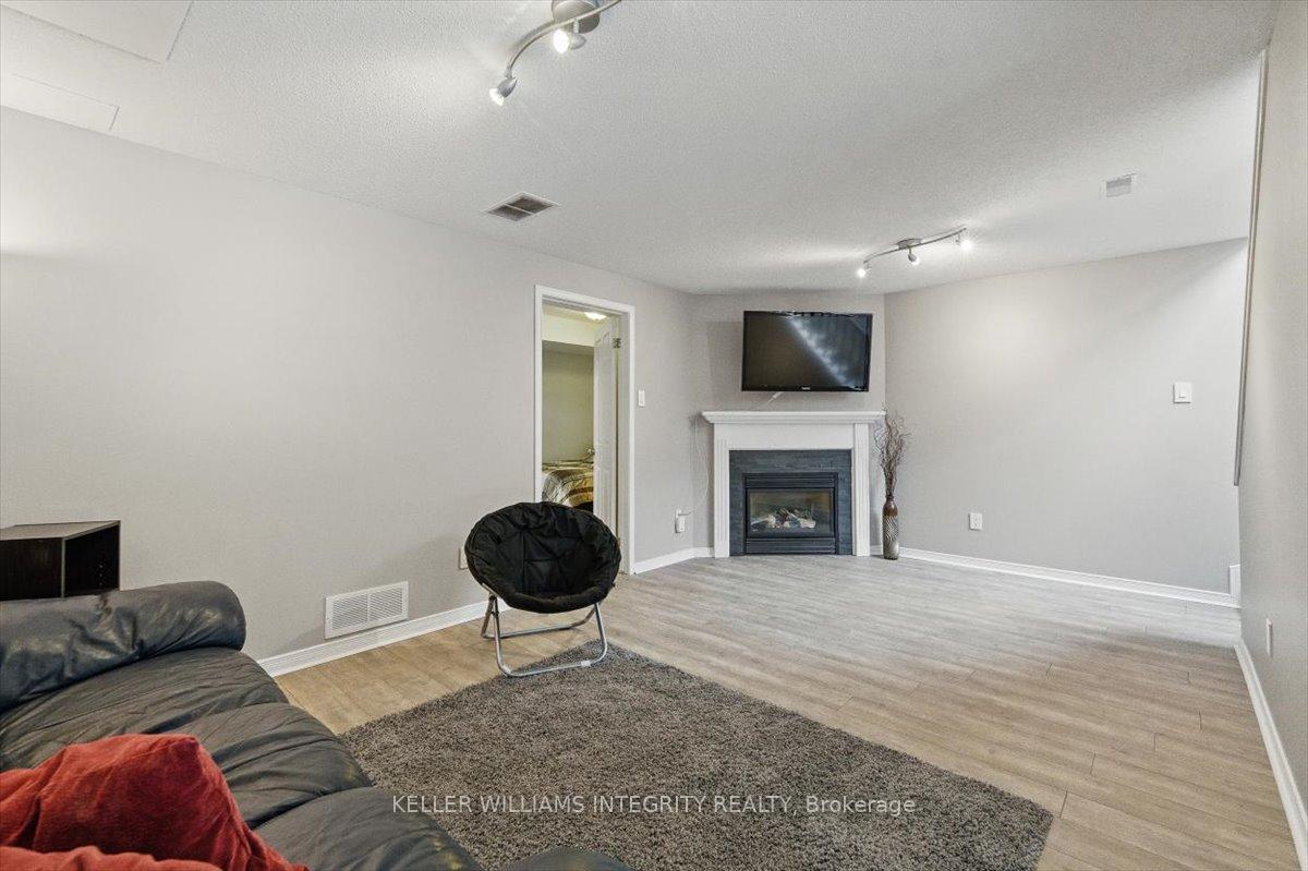 Photo 29 of 180 Carwood Circle, Ottawa, Carson Meadows — HOMEH