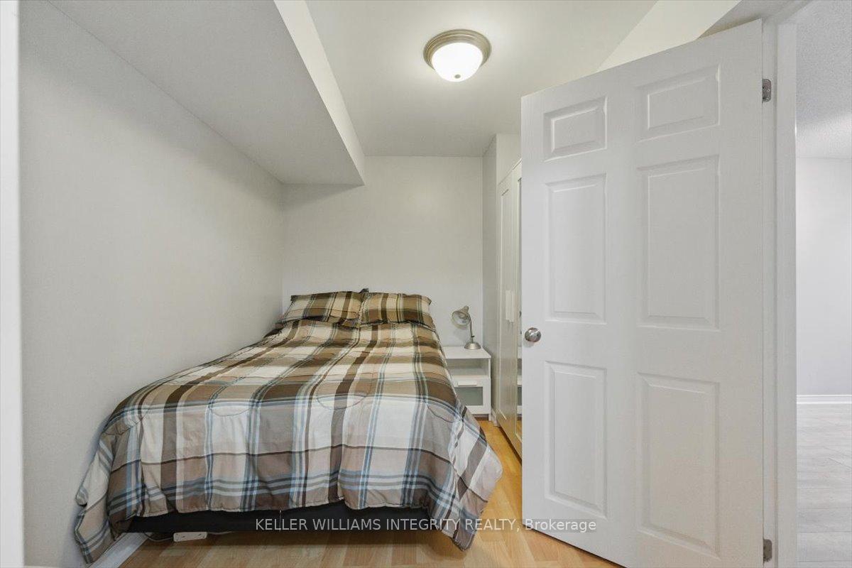 Photo 31 of 180 Carwood Circle, Ottawa, Carson Meadows — HOMEH