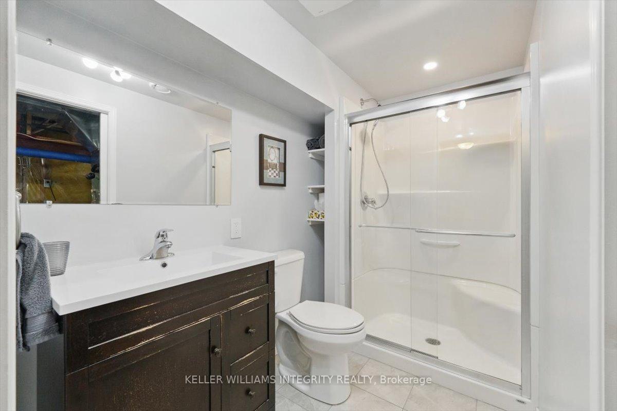 Photo 32 of 180 Carwood Circle, Ottawa, Carson Meadows — HOMEH