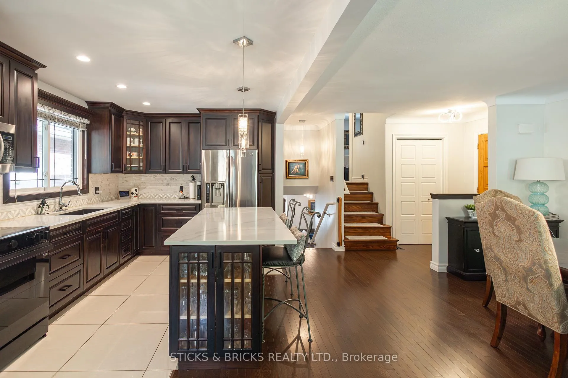 Photo 11 of 2530 Dorchester Road, Niagara Falls, Stamford — HOMEH