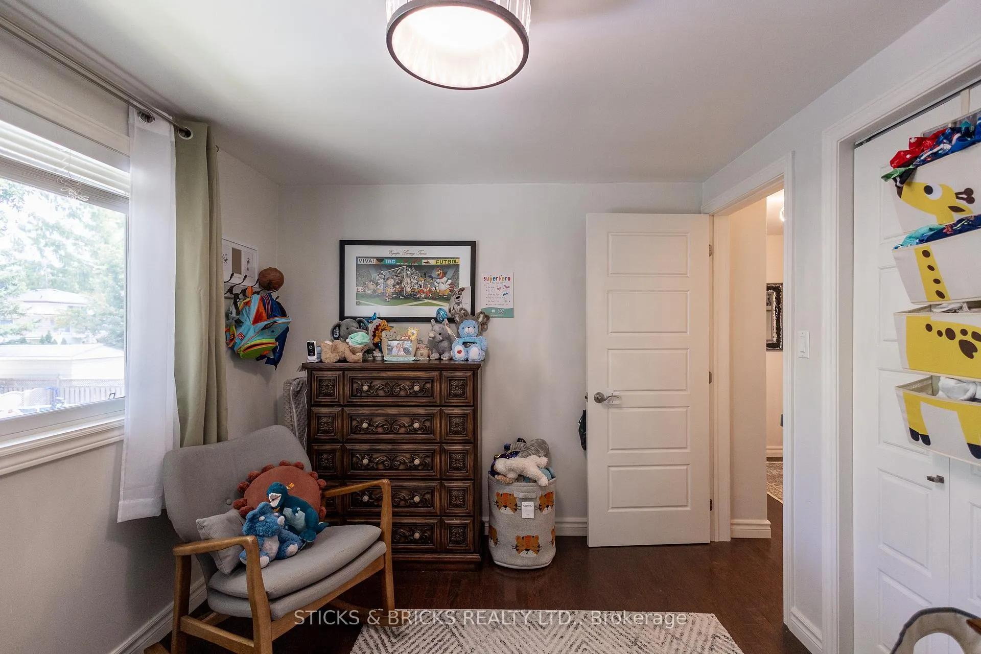 Photo 21 of 2530 Dorchester Road, Niagara Falls, Stamford — HOMEH