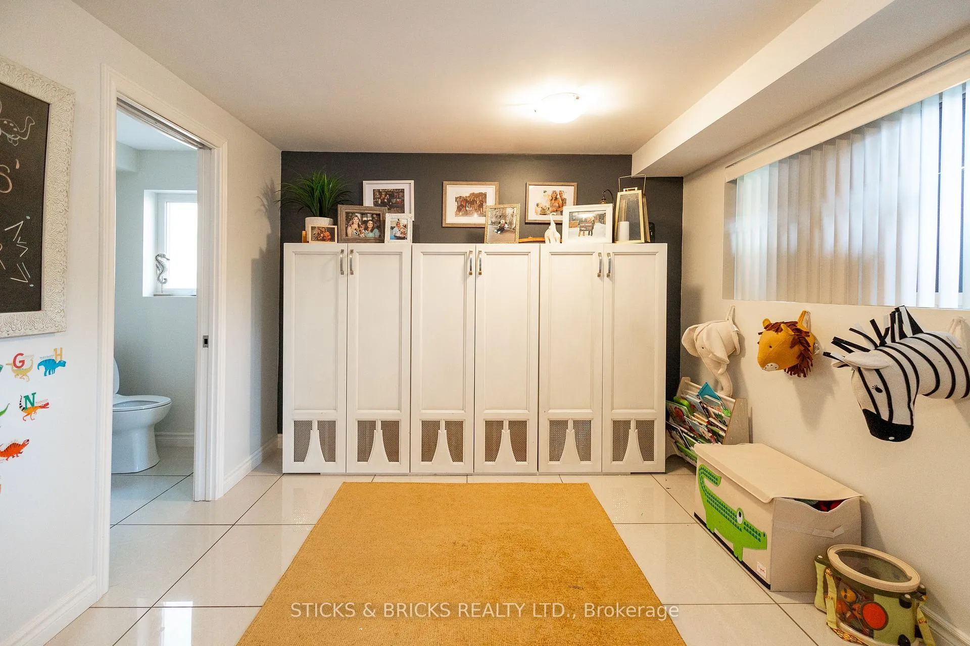 Photo 26 of 2530 Dorchester Road, Niagara Falls, Stamford — HOMEH