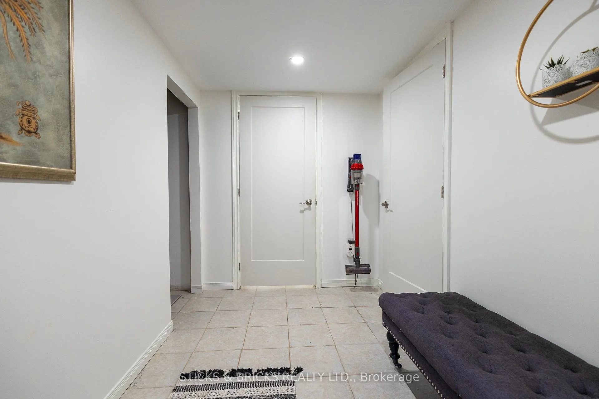 Photo 30 of 2530 Dorchester Road, Niagara Falls, Stamford — HOMEH