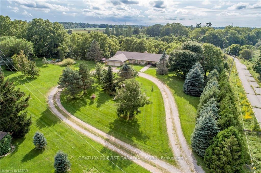 Photo 2 of 4353 Queens Avenue, North Middlesex, Rural North Middlesex — HOMEH