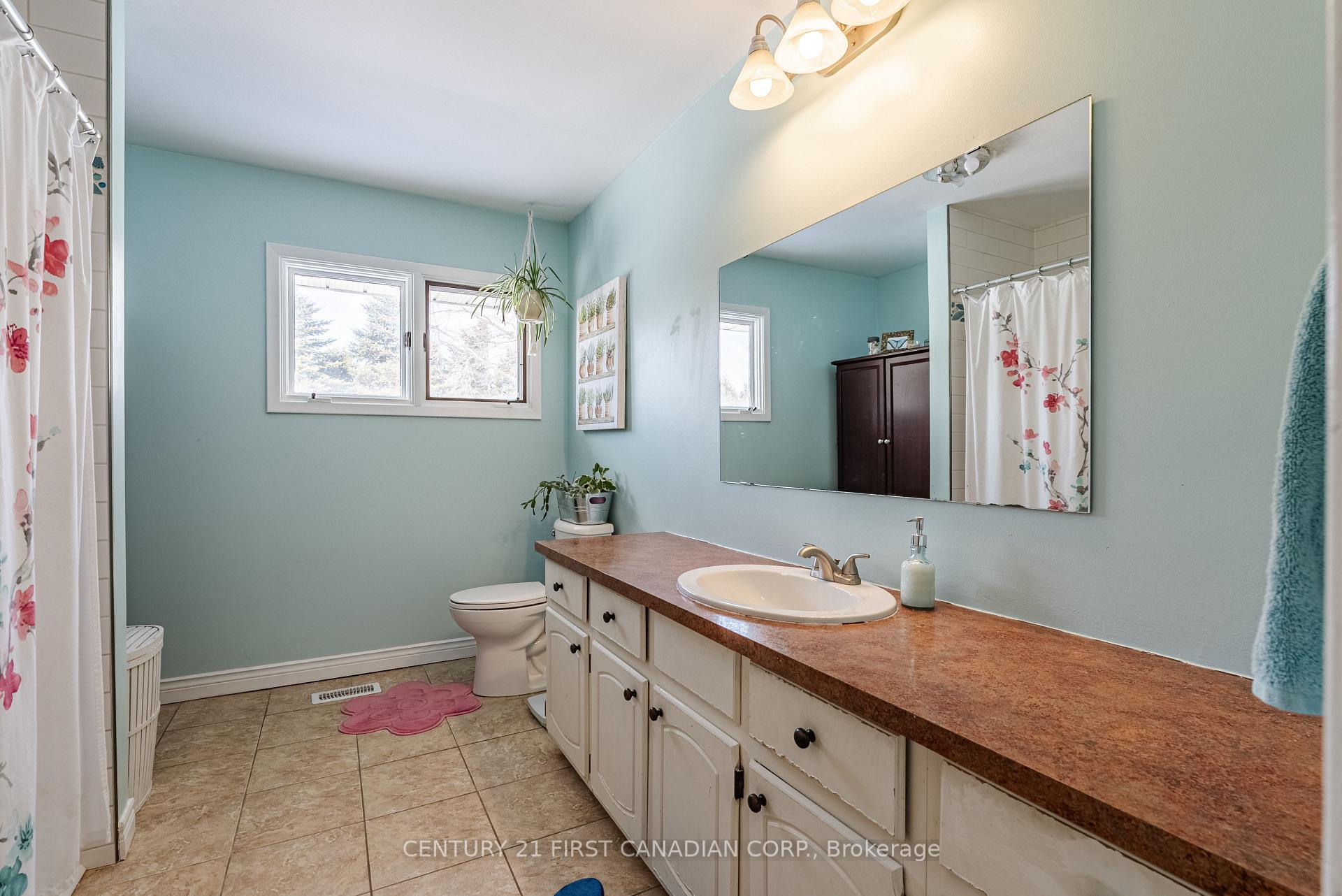 Photo 21 of 4353 Queens Avenue, North Middlesex, Rural North Middlesex — HOMEH