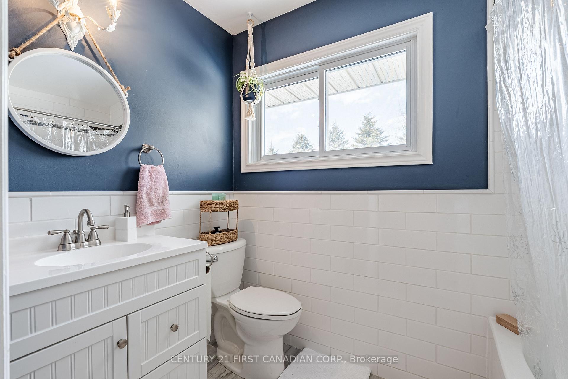 Photo 25 of 4353 Queens Avenue, North Middlesex, Rural North Middlesex — HOMEH