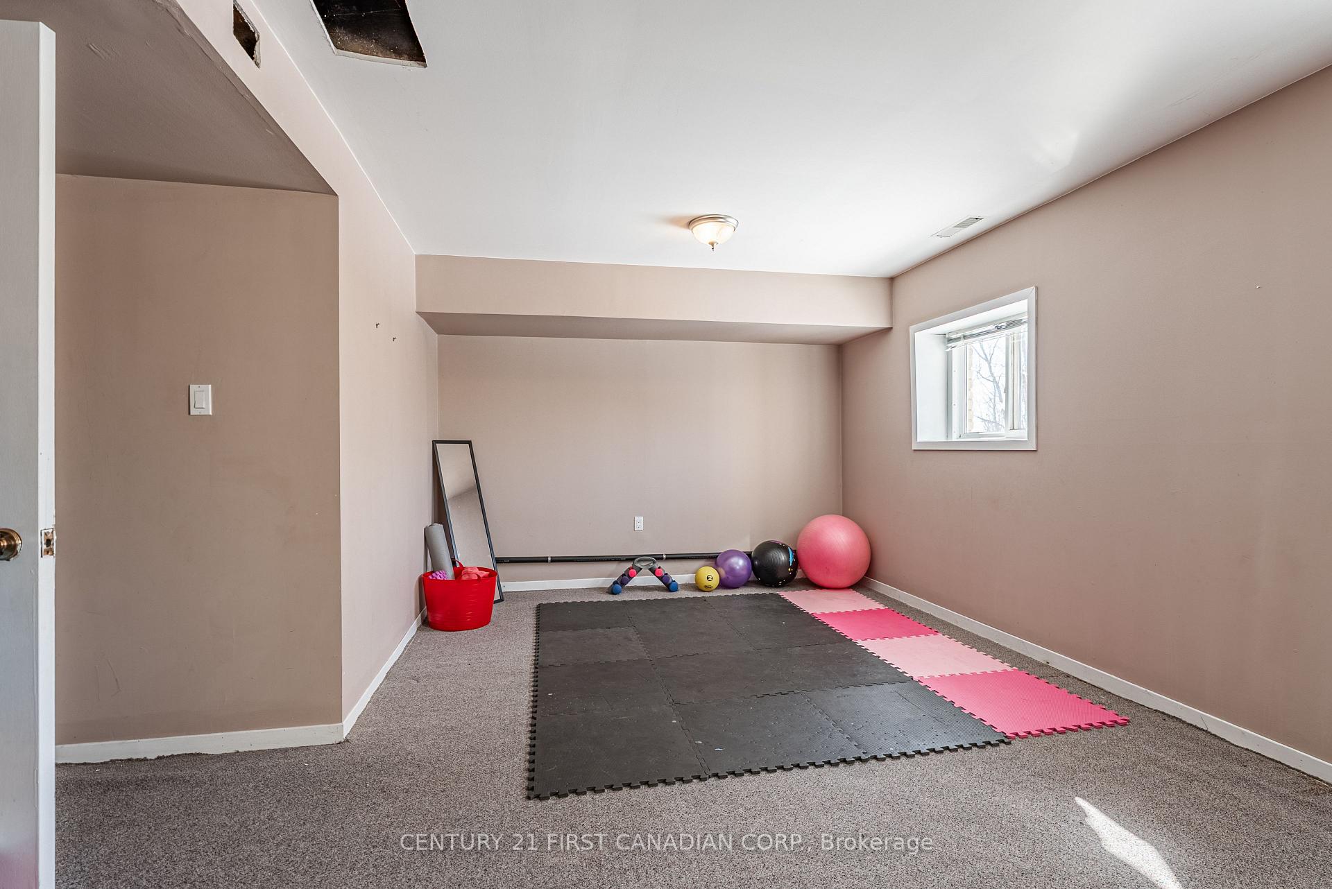 Photo 34 of 4353 Queens Avenue, North Middlesex, Rural North Middlesex — HOMEH