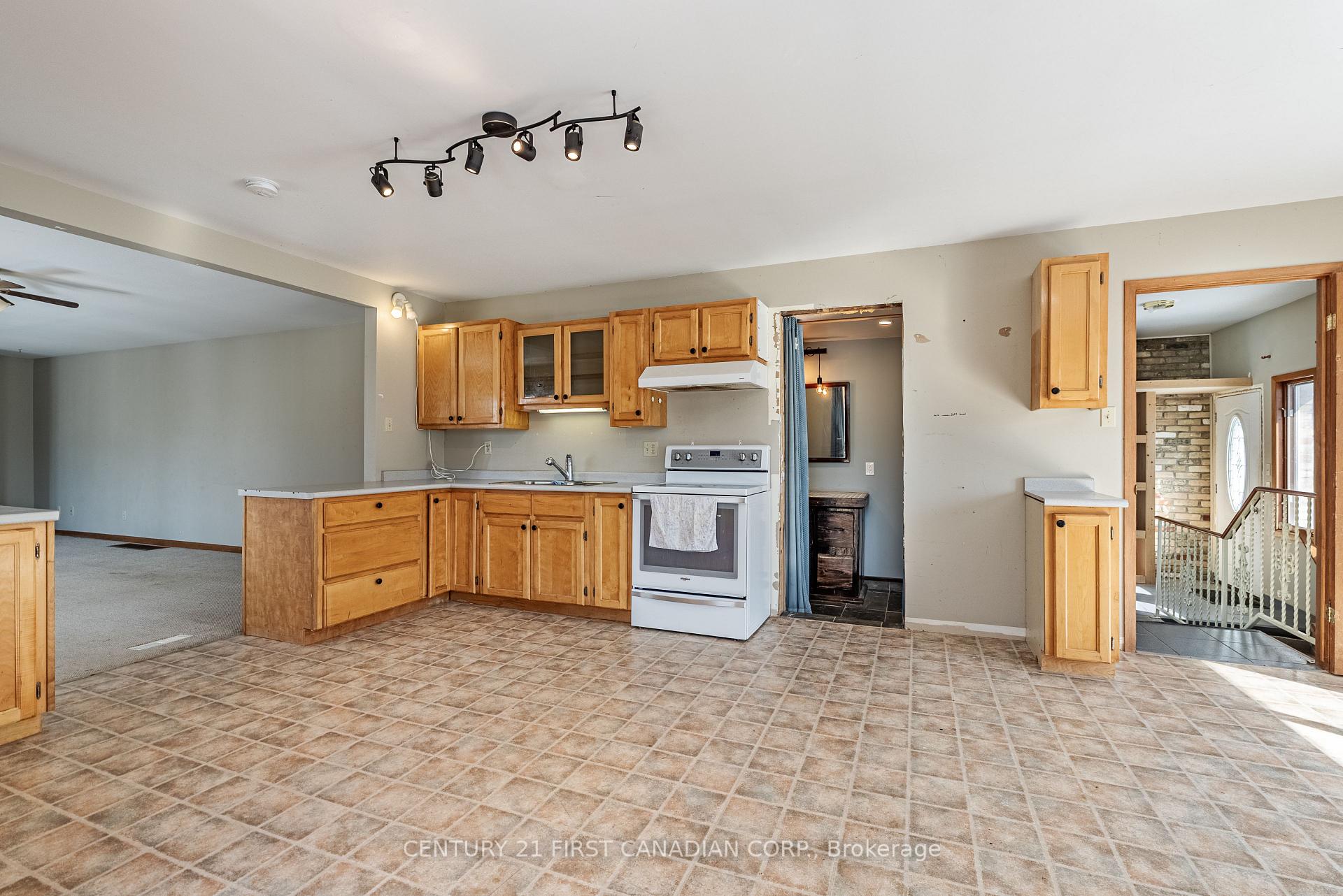 Photo 38 of 4353 Queens Avenue, North Middlesex, Rural North Middlesex — HOMEH